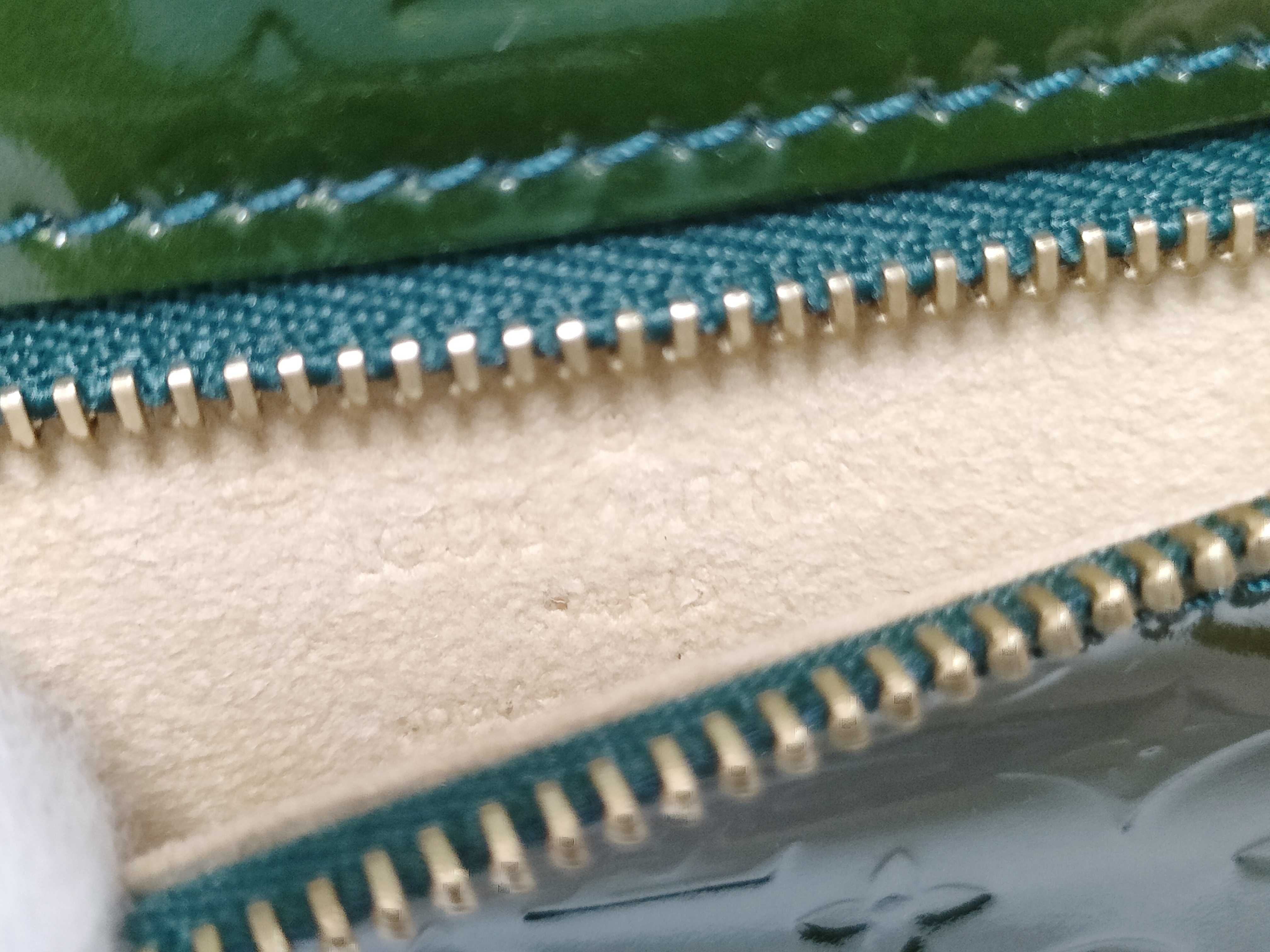Vernis Vuitton Contes de Fées Pochette Grabo M92269 Shoulder Bag — view 11