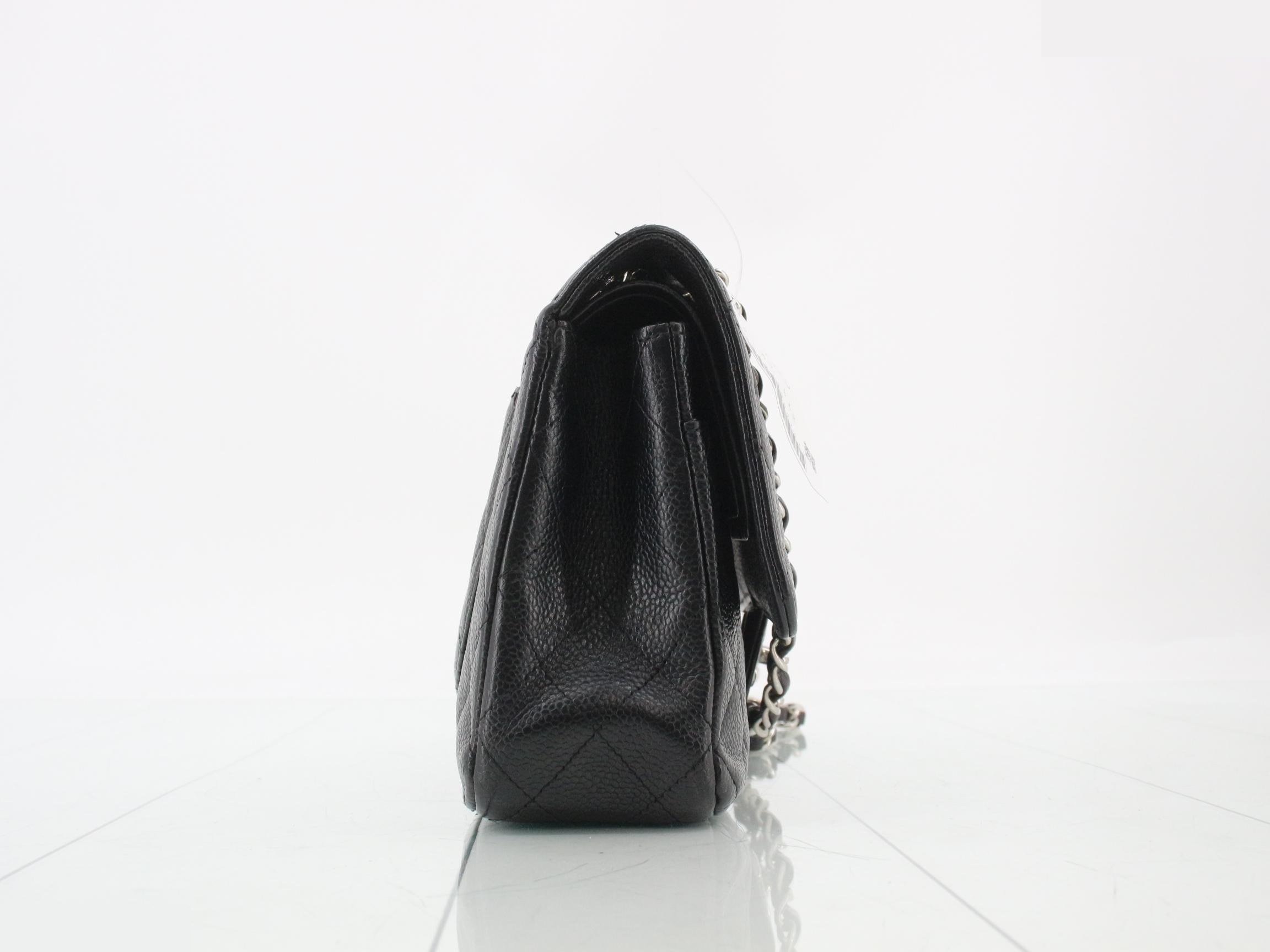 Matelassé 25 Caviar Skin Double Flap Double Chain Shoulder Bag — view 4