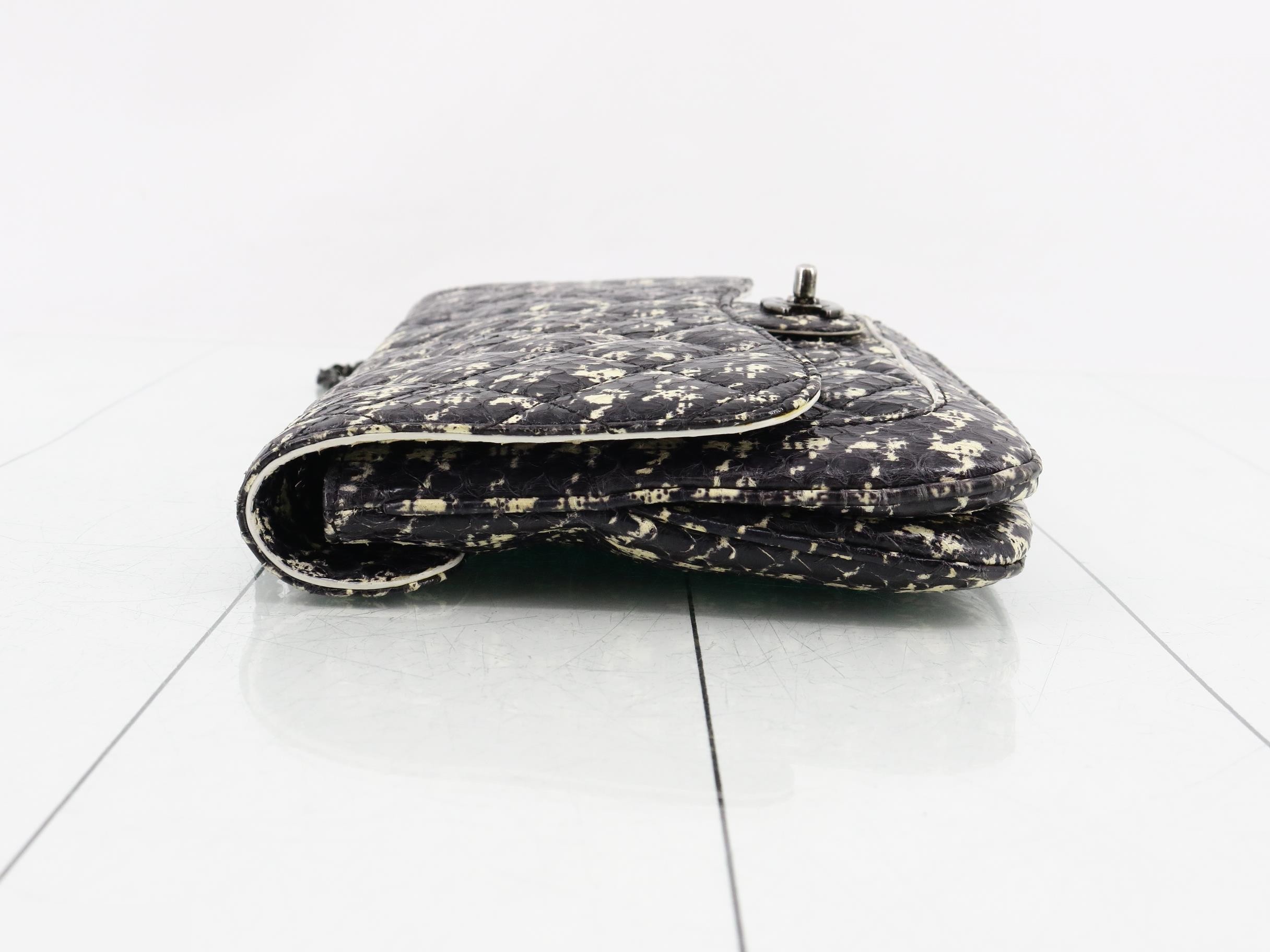 Matelassé Tweed Chain Shoulder Bag — view 4