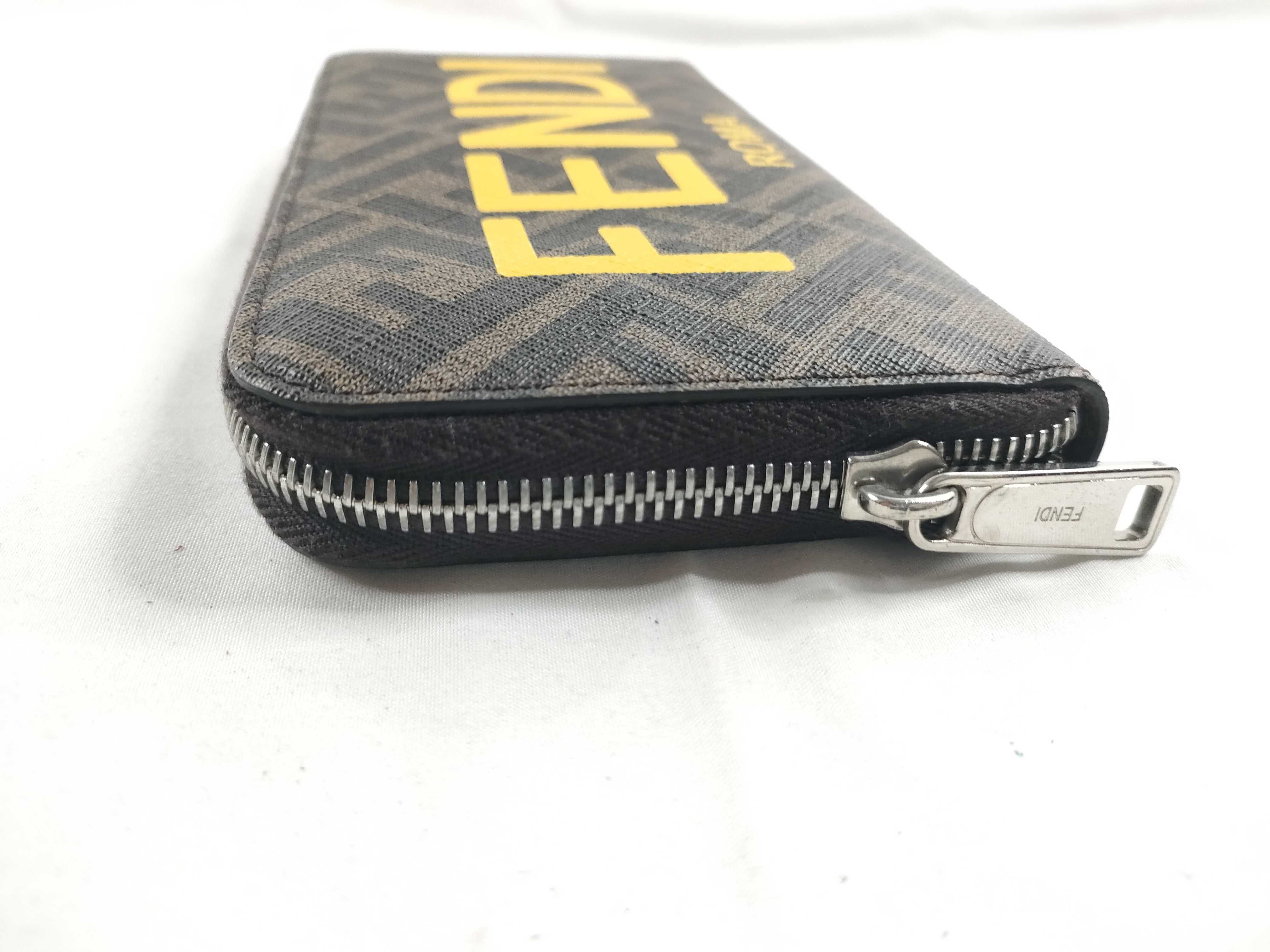 7M0342 Zippy Wallet — view 5