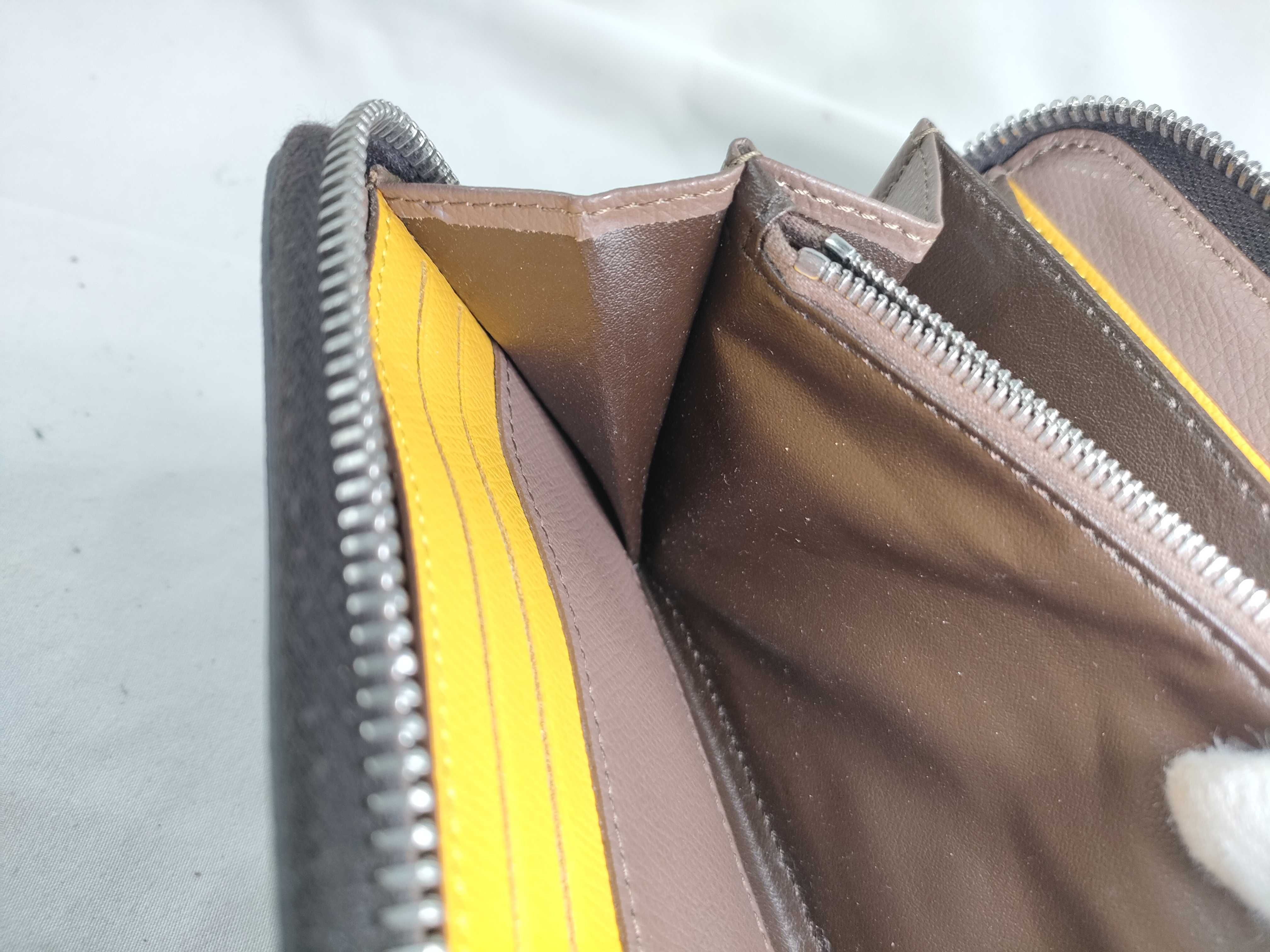 7M0342 Zippy Wallet — view 9