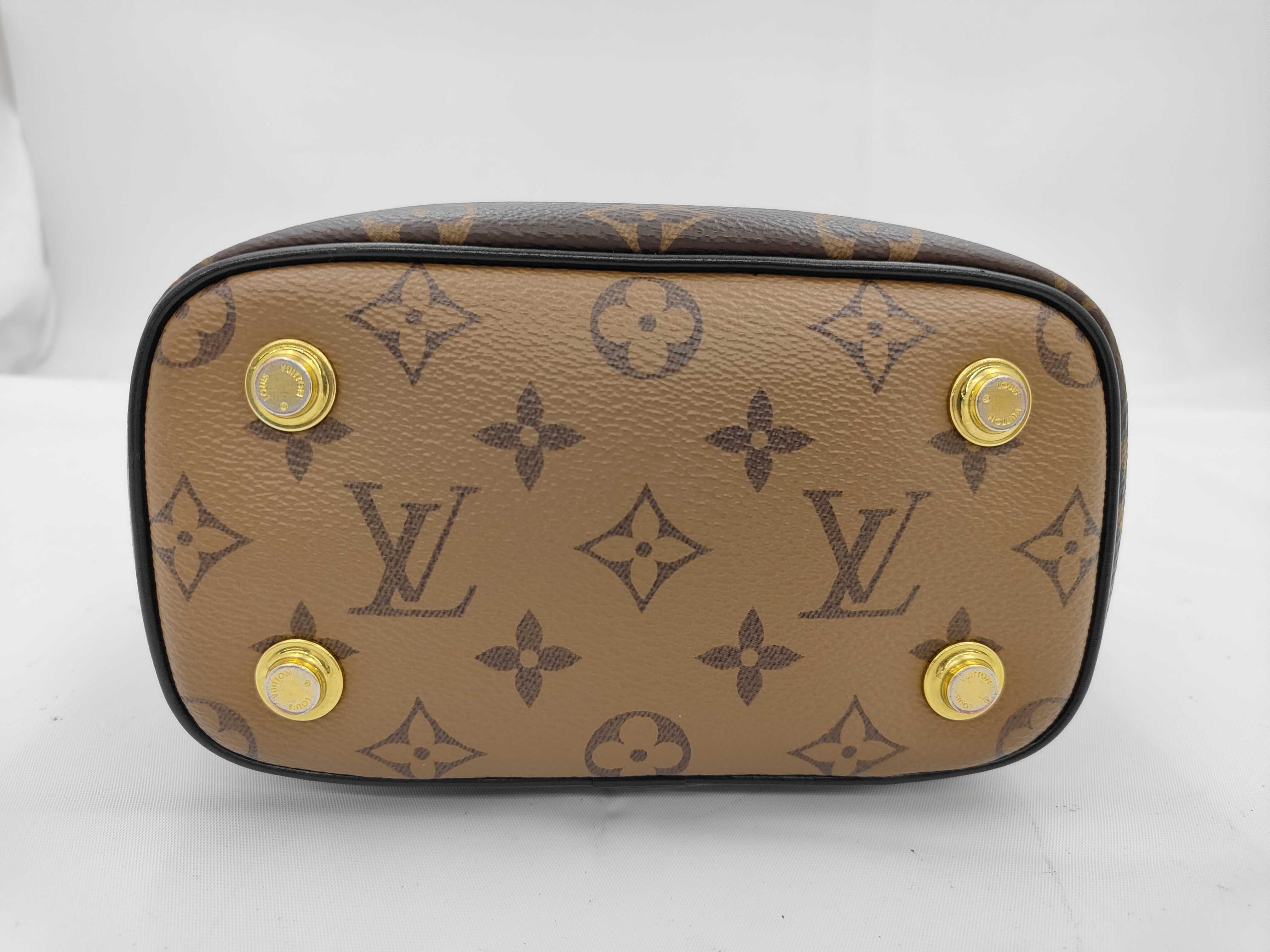 Reverse Vanity NVPM M45165 Vanity Bag — view 6