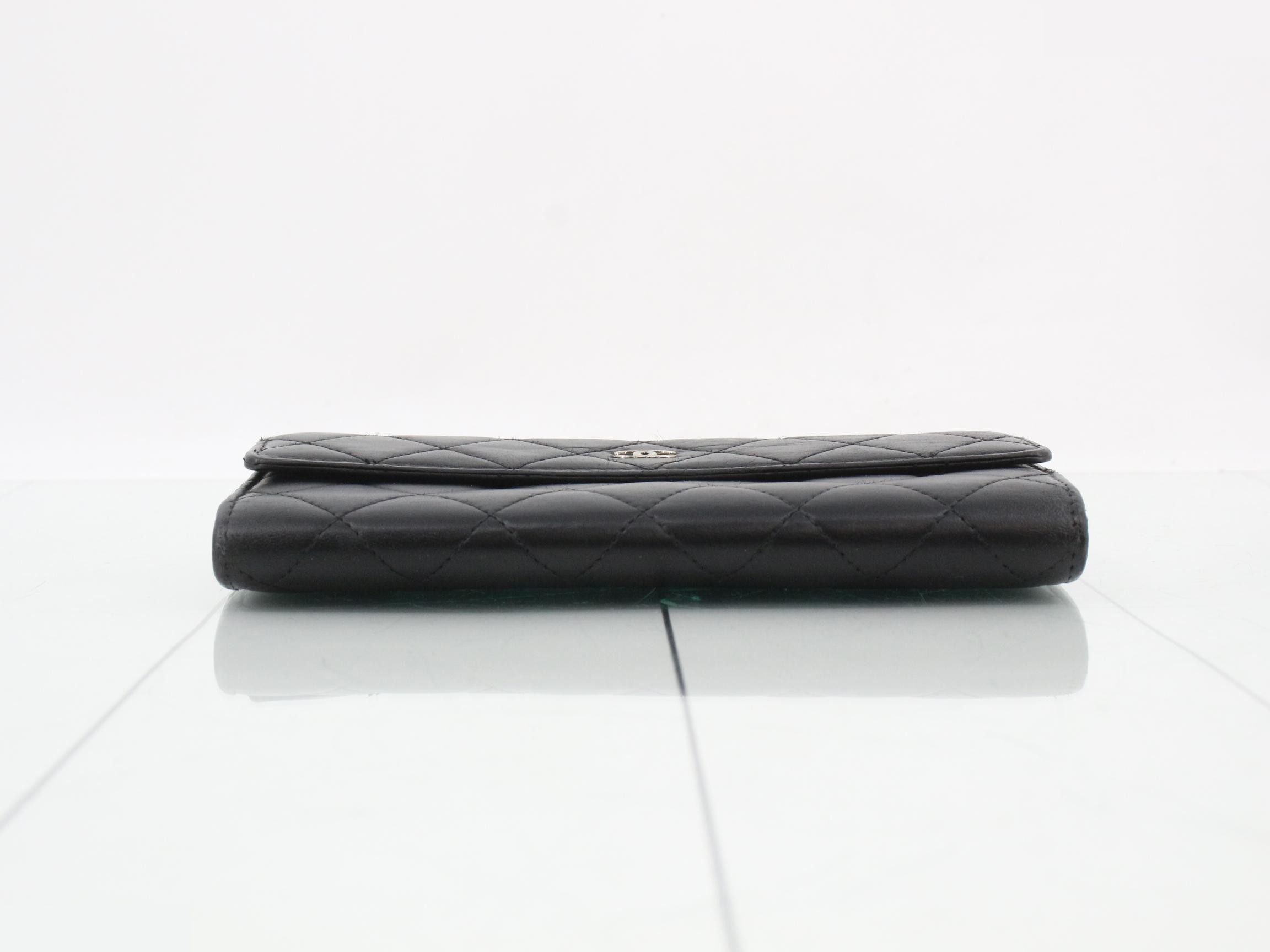 wallet — view 3