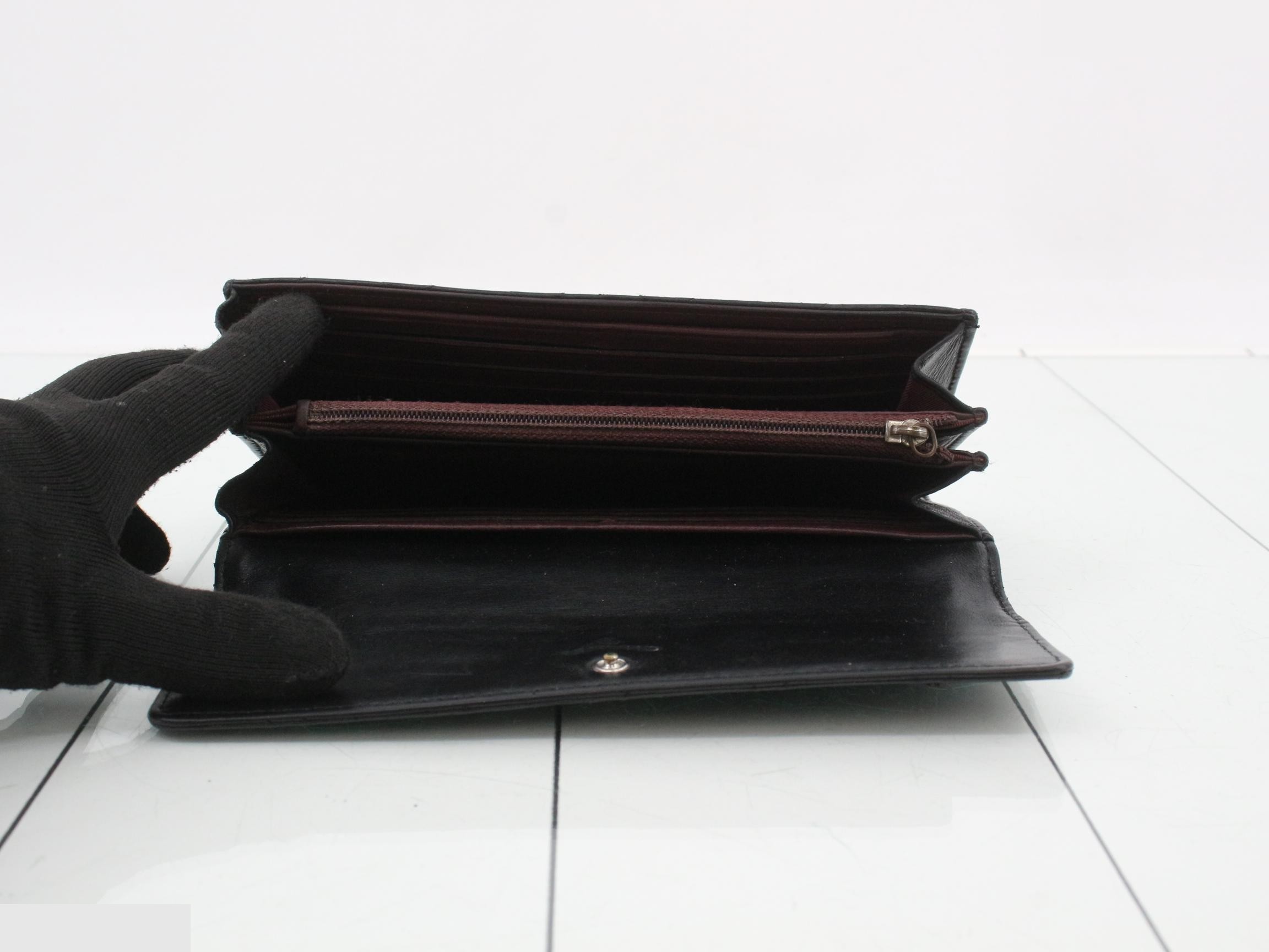 wallet — view 4