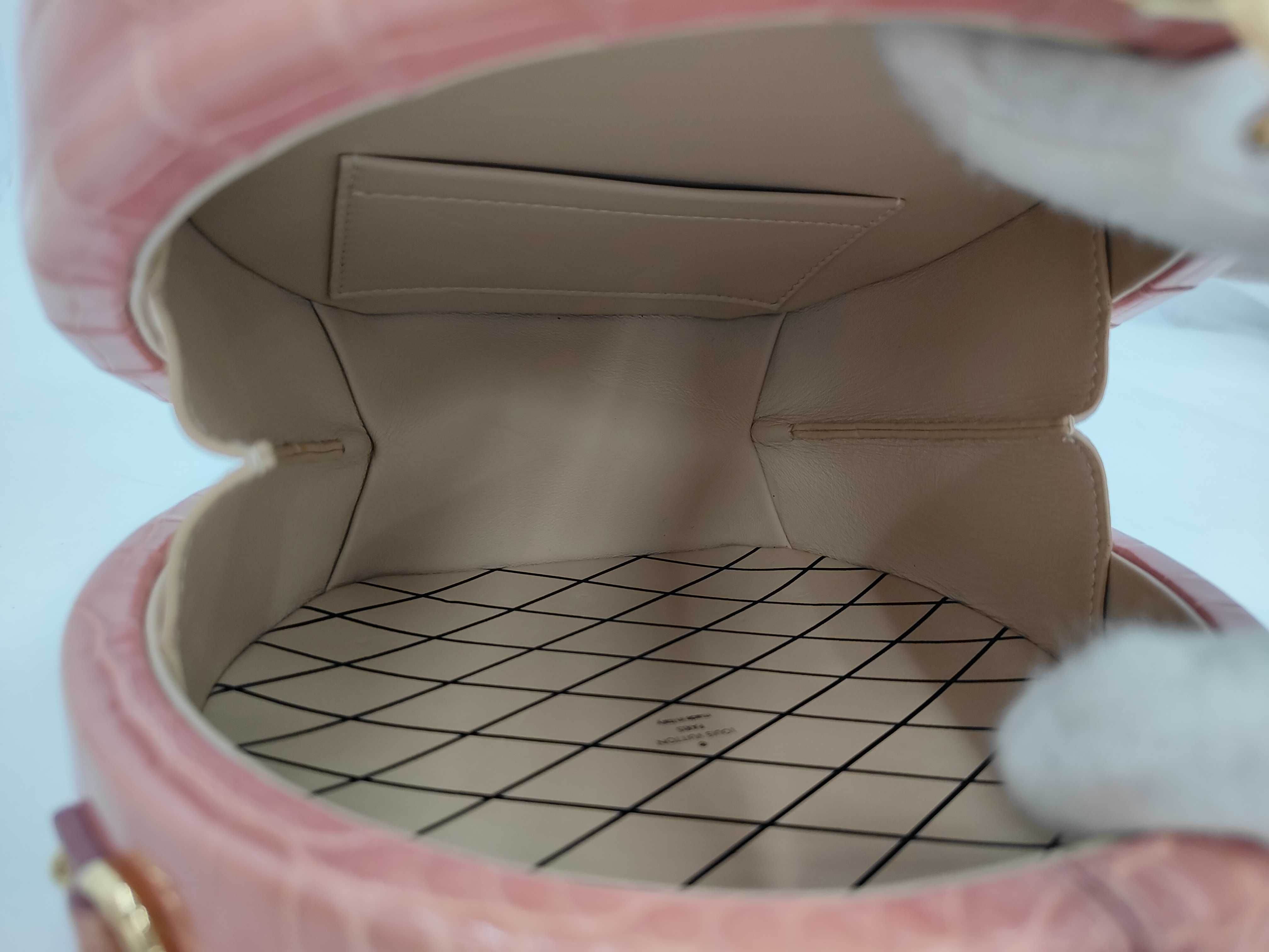 LV 2WAY Handbag — view 8