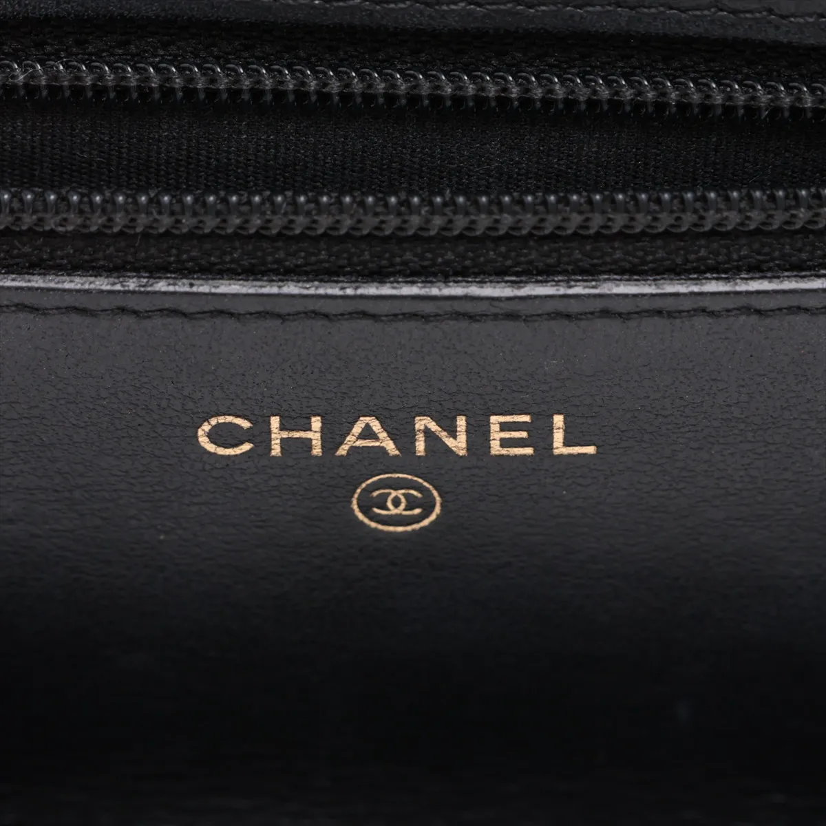 CC Filigree Caviar Skin Chain Wallet, Black with Gold Hardware, 28807709, serial number in the 28 range. — view 11