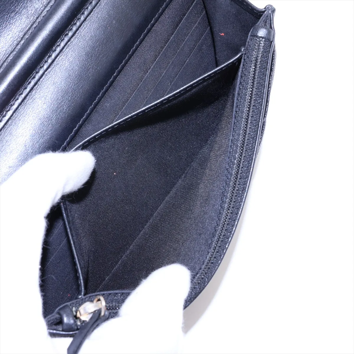 CC Filigree Caviar Skin Chain Wallet, Black with Gold Hardware, 28807709, serial number in the 28 range. — view 7