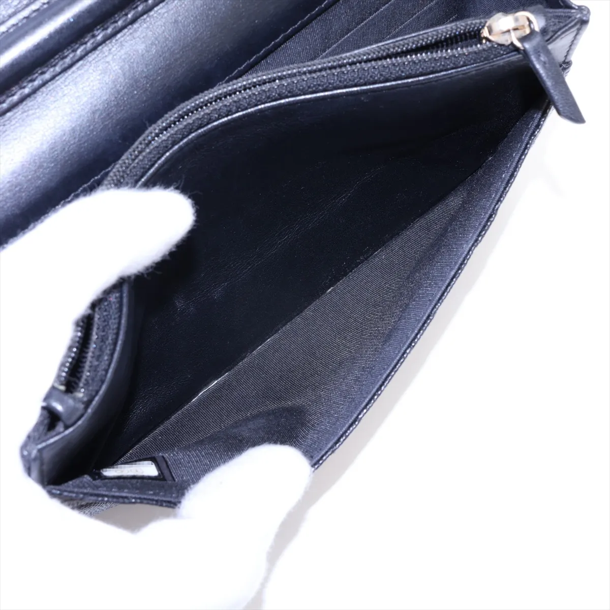 CC Filigree Caviar Skin Chain Wallet, Black with Gold Hardware, 28807709, serial number in the 28 range. — view 9