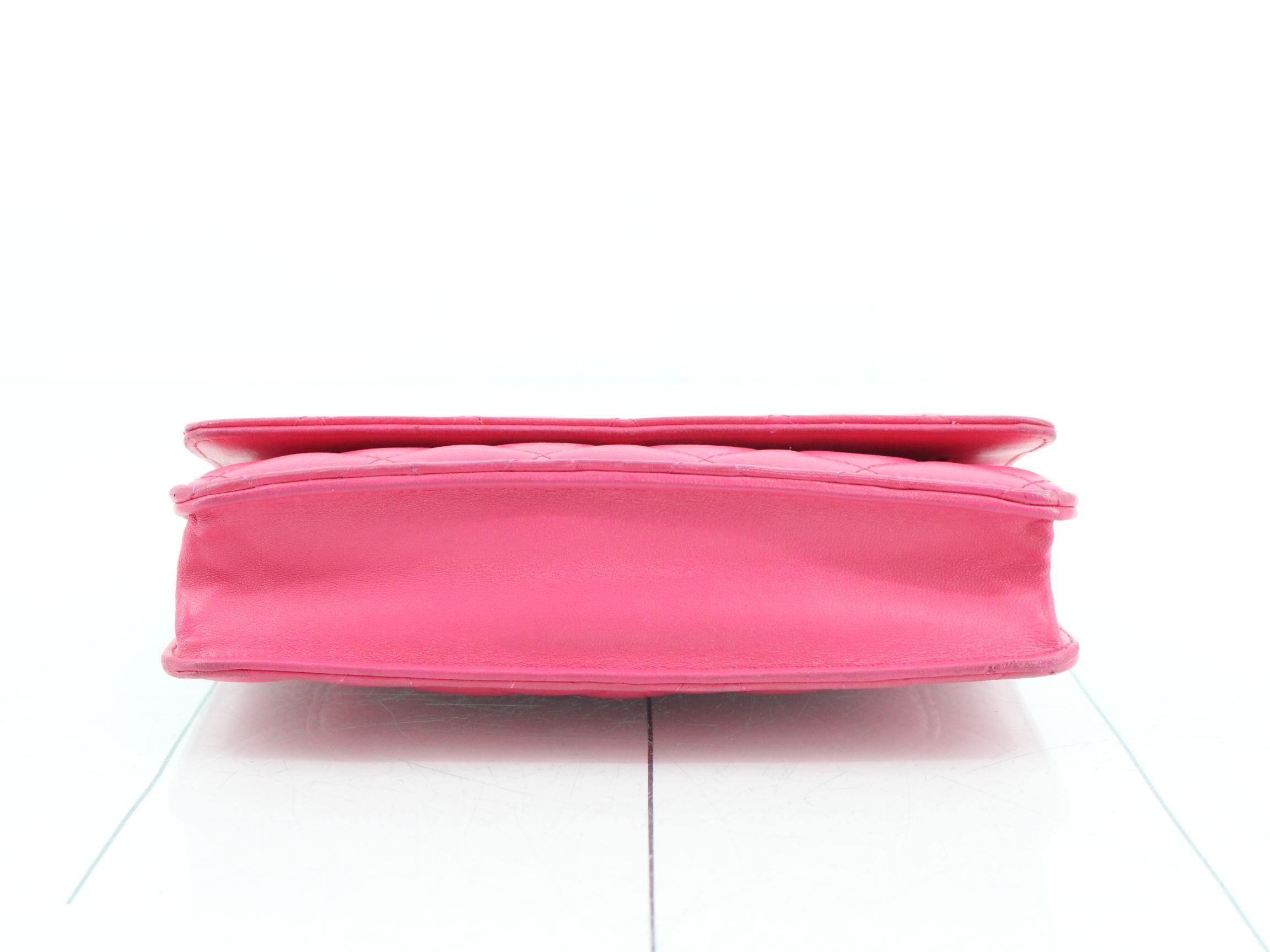 Matelassé Lambskin Chain Wallet Seal — view 3