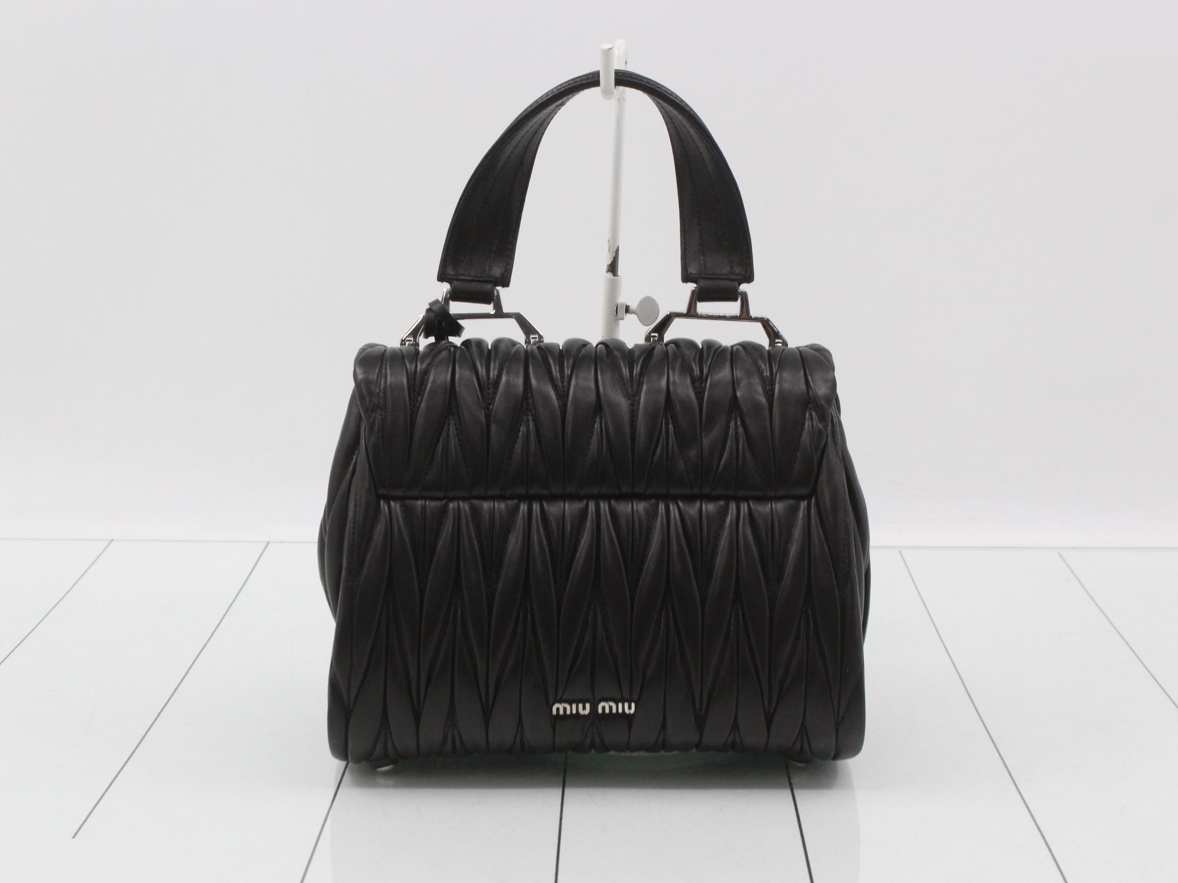 Matelassé bag, black, W23cm, 5BA138, with strap. — view 2