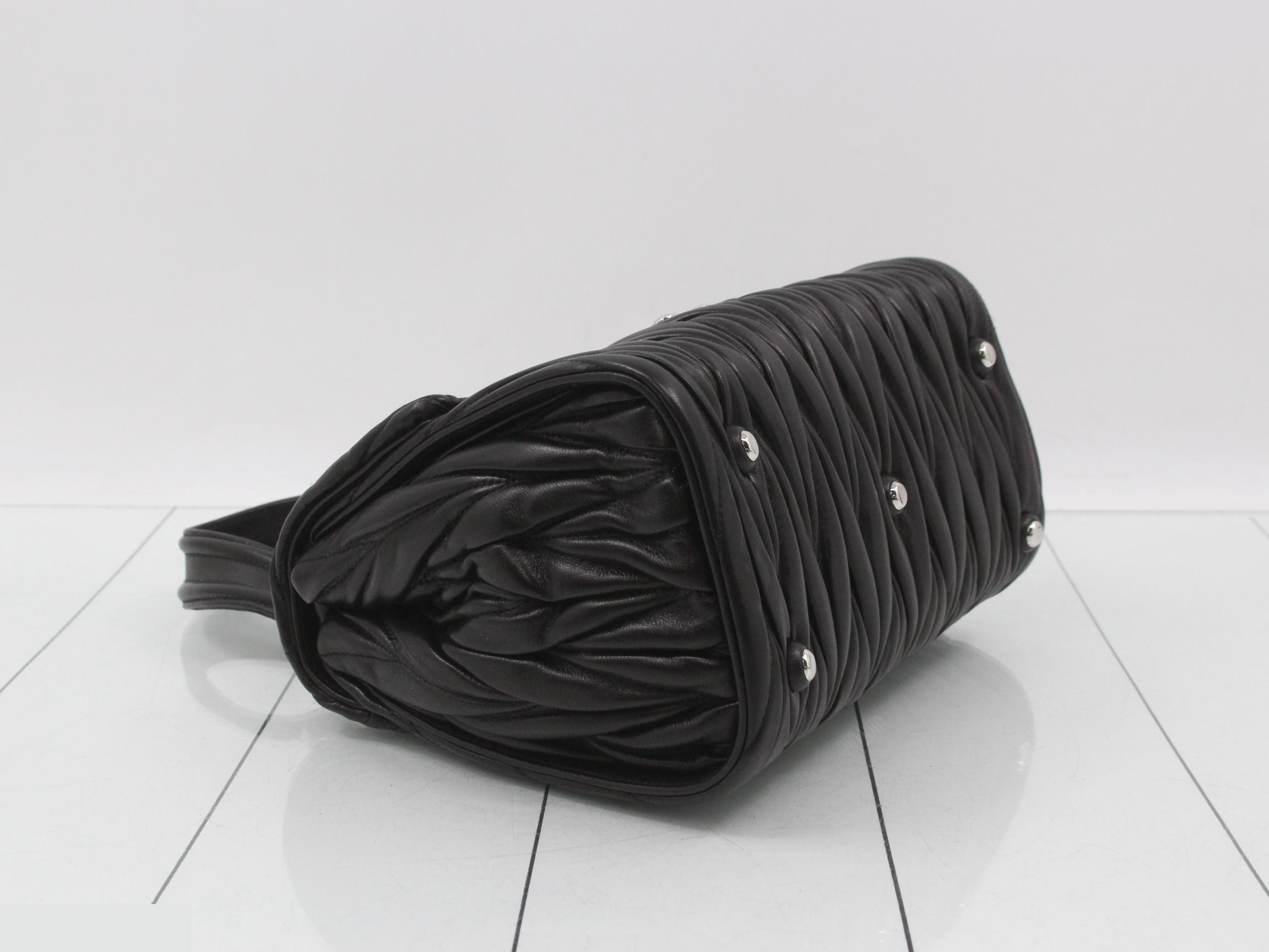Matelassé bag, black, W23cm, 5BA138, with strap. — view 5
