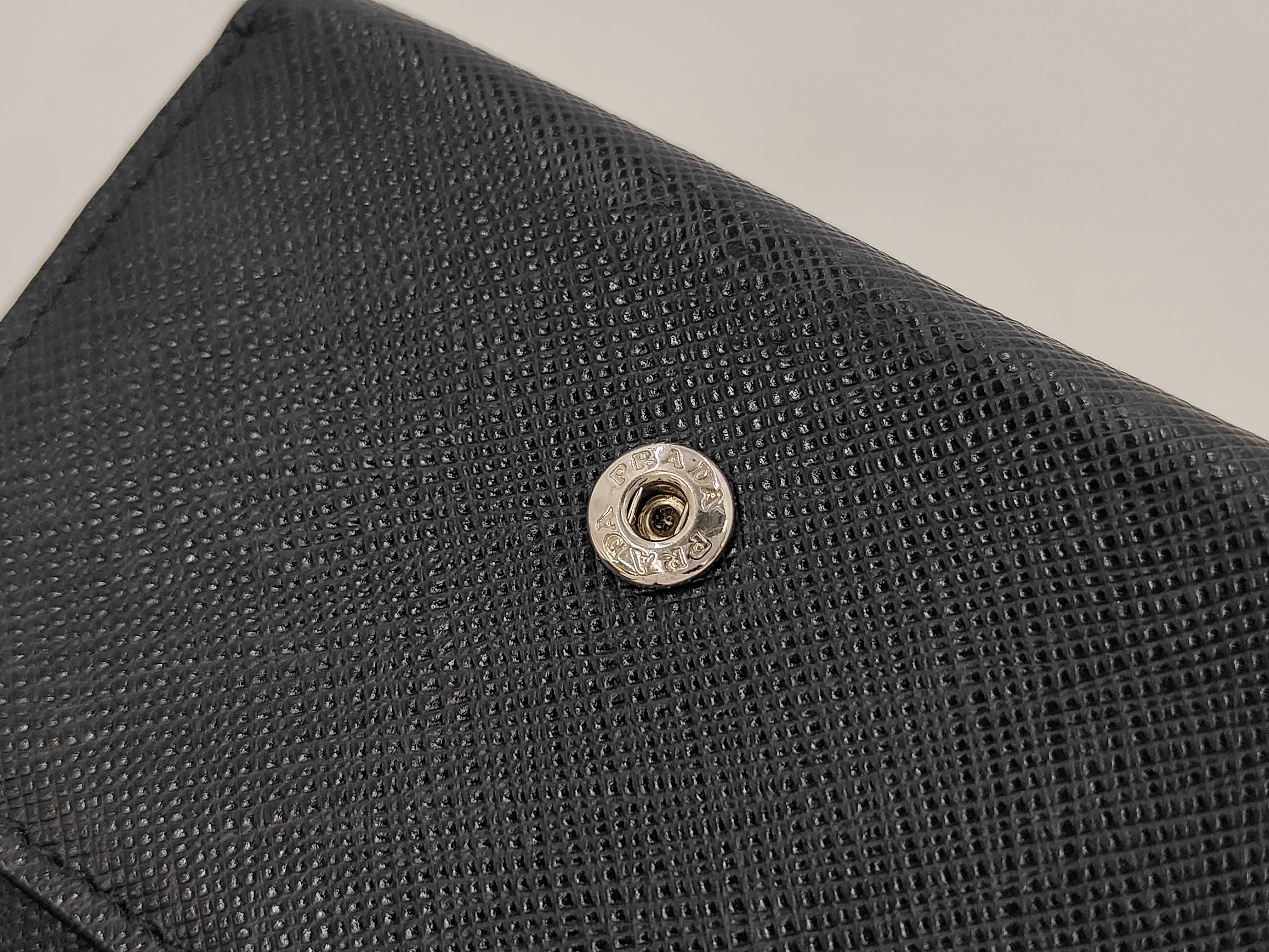 wallet — view 4