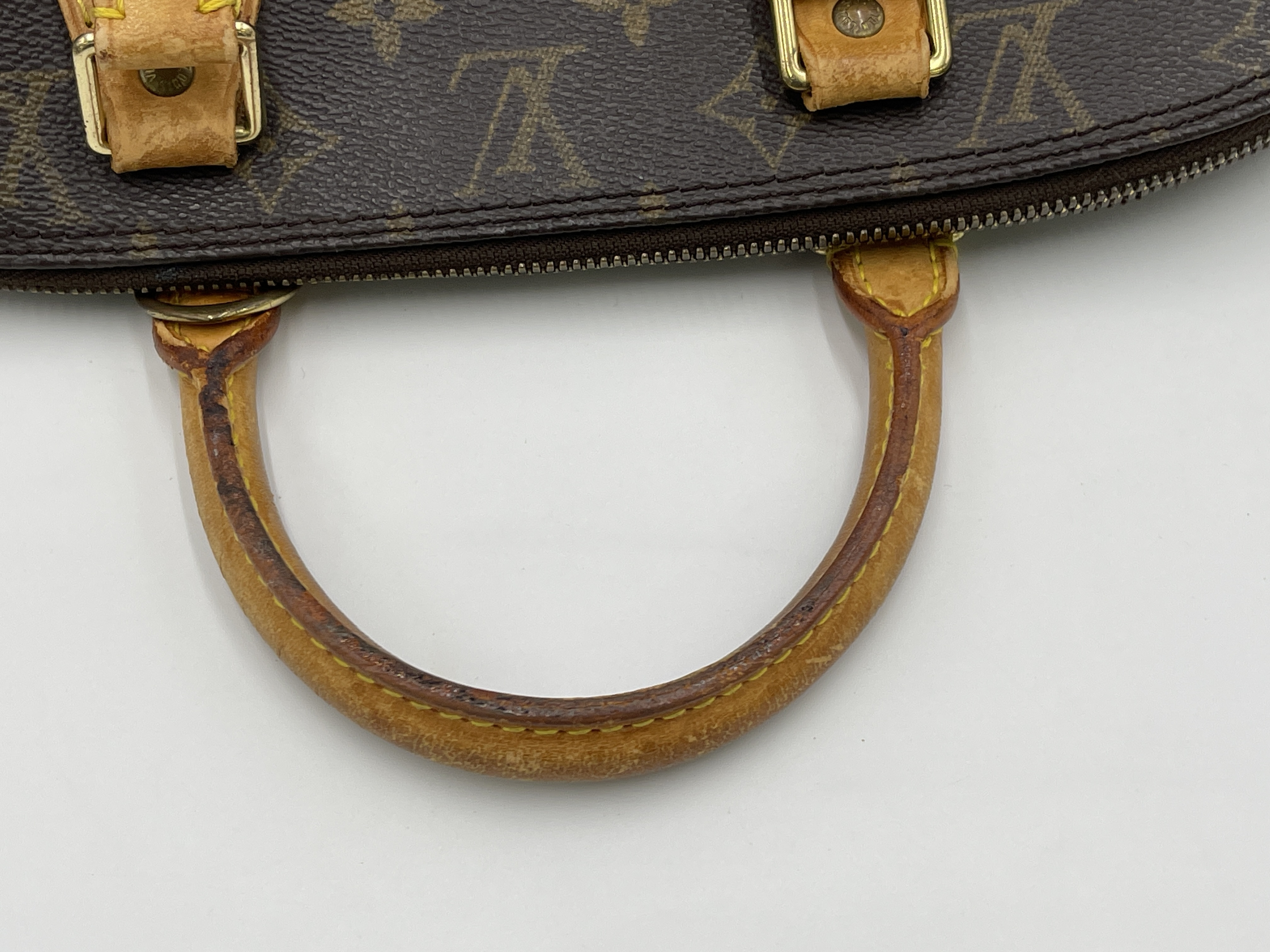 Monogram Alma PM M51130 VI0977 Handbag — view 11