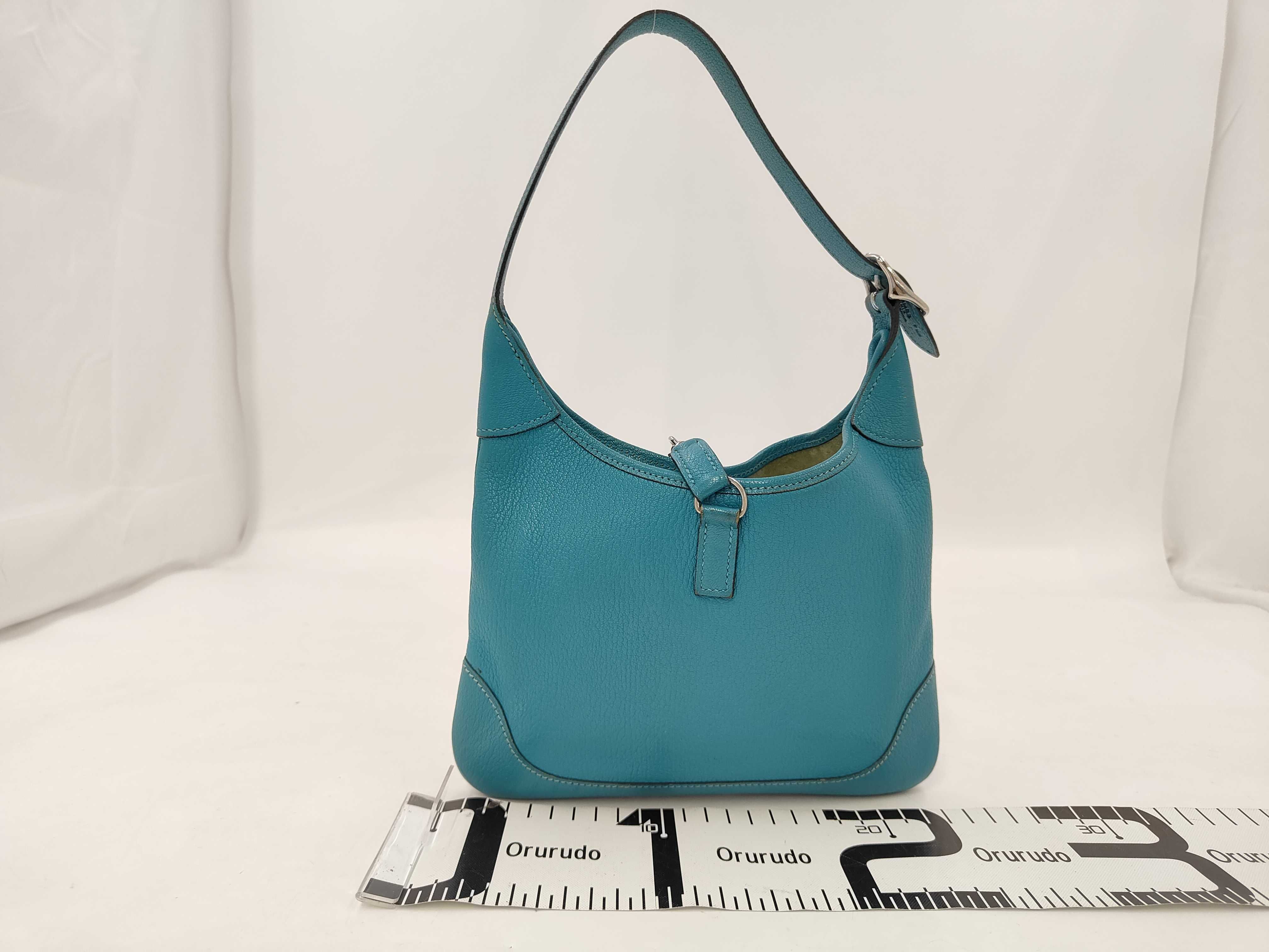 Trim 31 Blue Jean Shoulder Bag — view 2