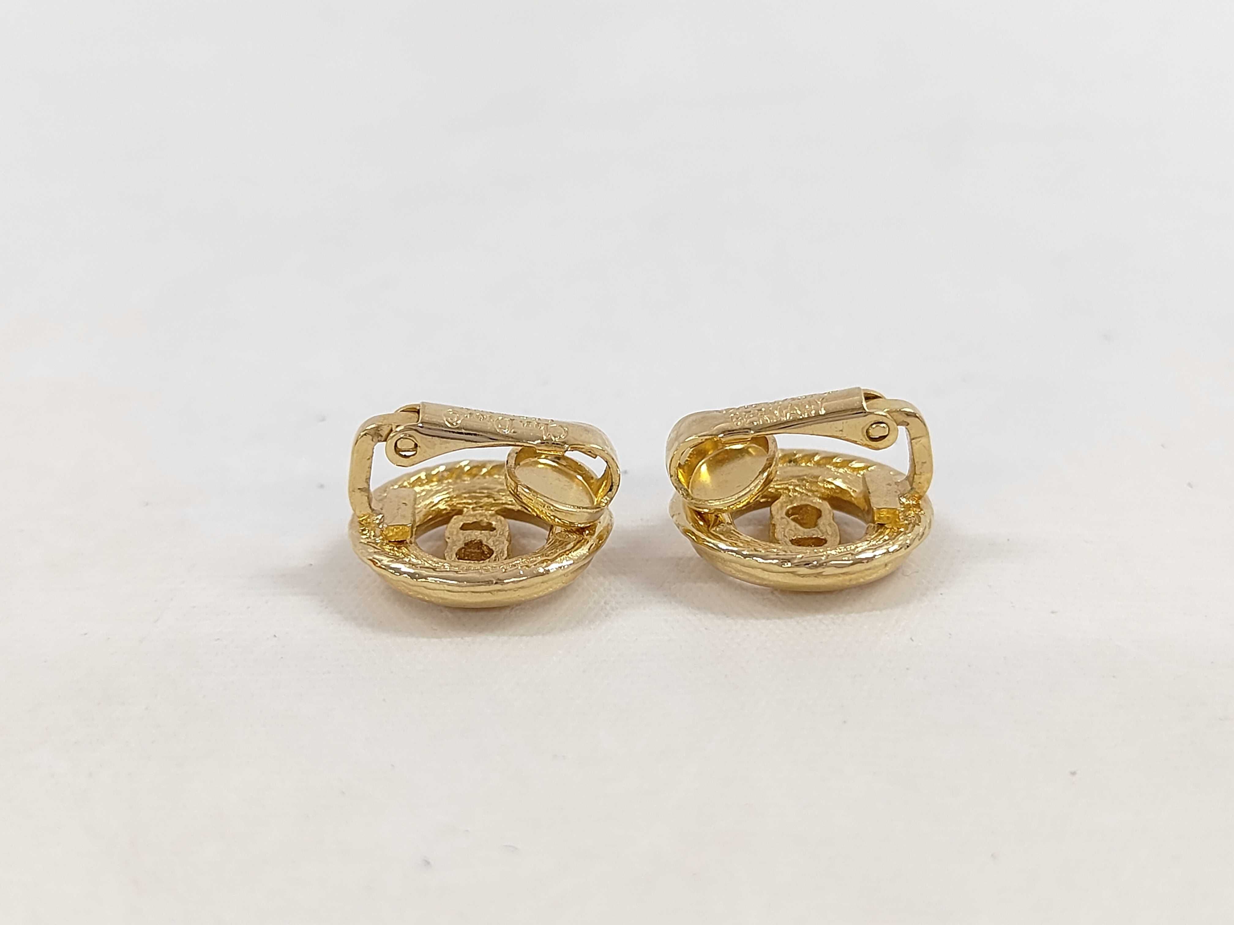 earrings — view 4