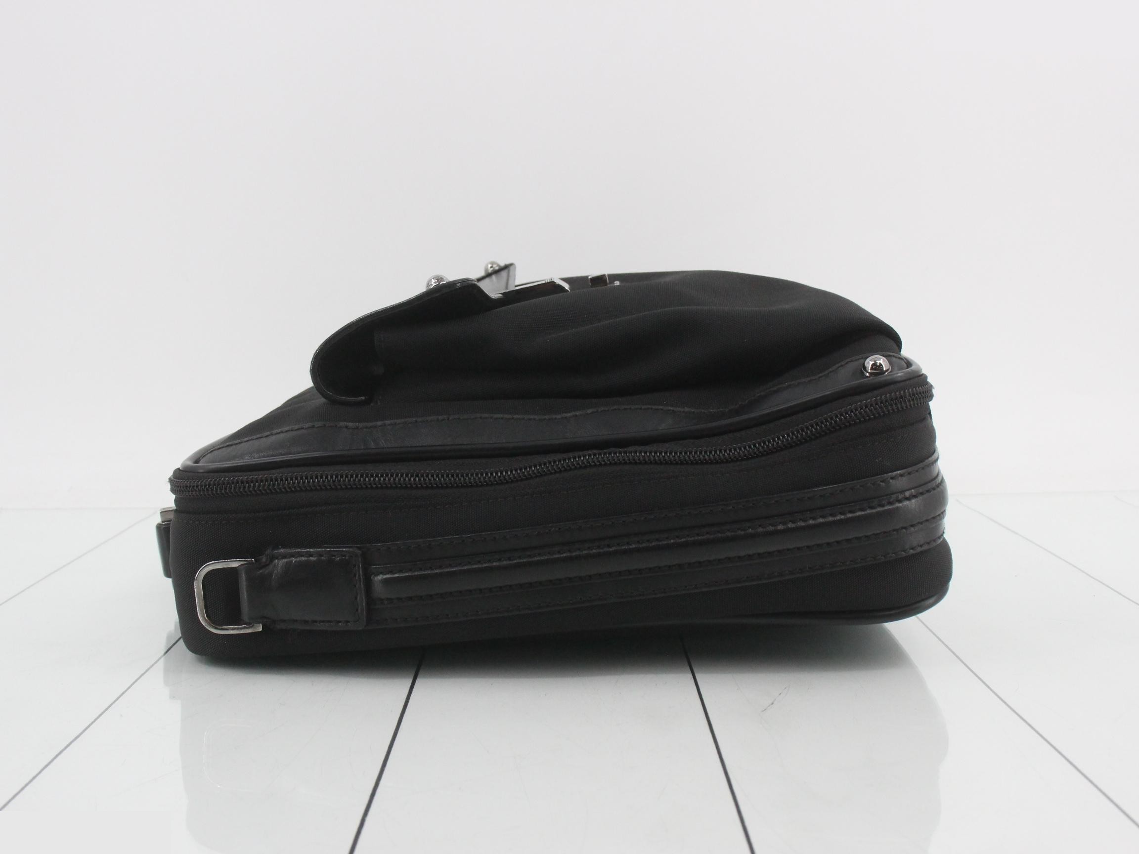 briefcase — view 4