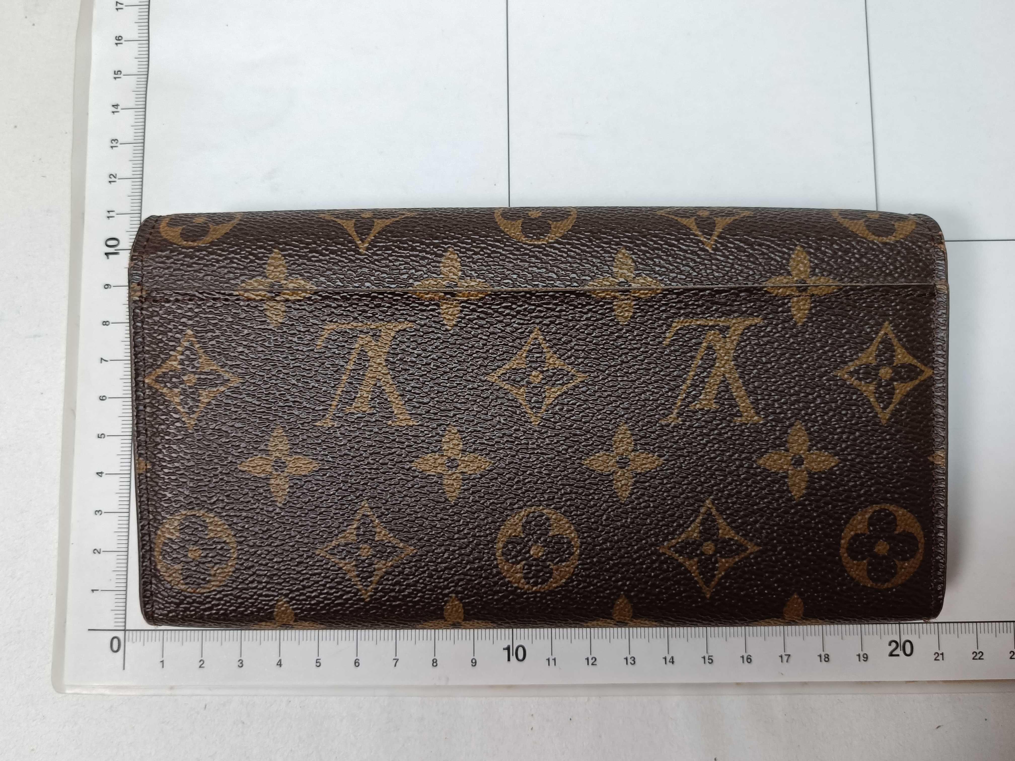Monogram Portefeuille Sarah Wallet — view 2