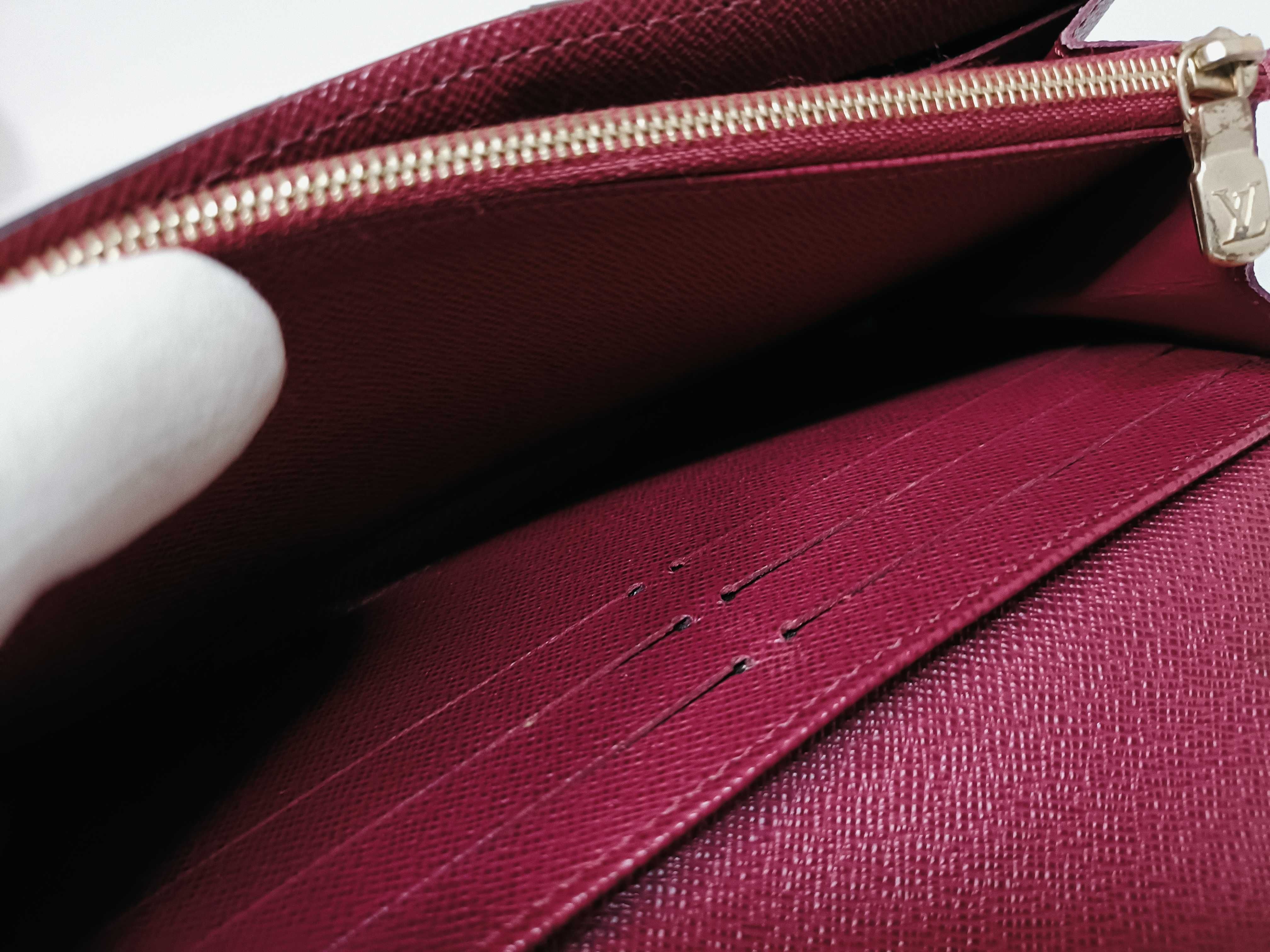 Monogram Portefeuille Sarah Wallet — view 15