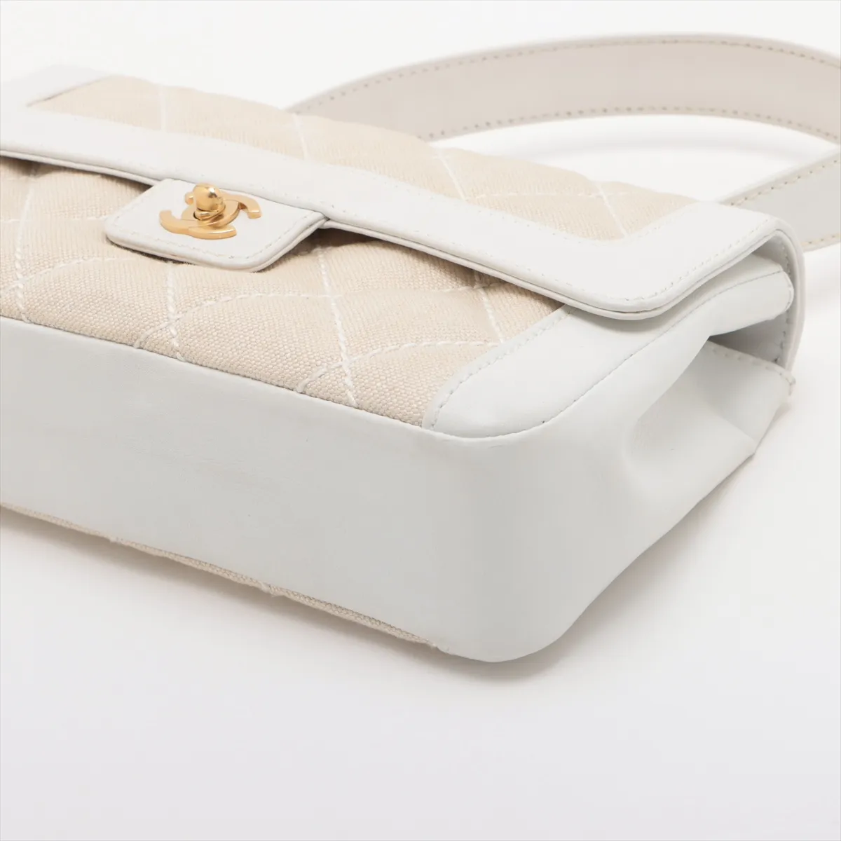 Matelasse canvas x leather handbag wild stitch beige x white gold hardware 9906938 9th series — view 3