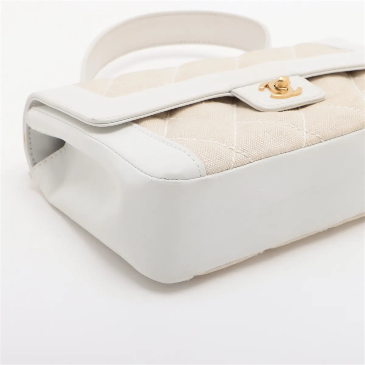 Matelasse canvas x leather handbag wild stitch beige x white gold hardware 9906938 9th series — view 4