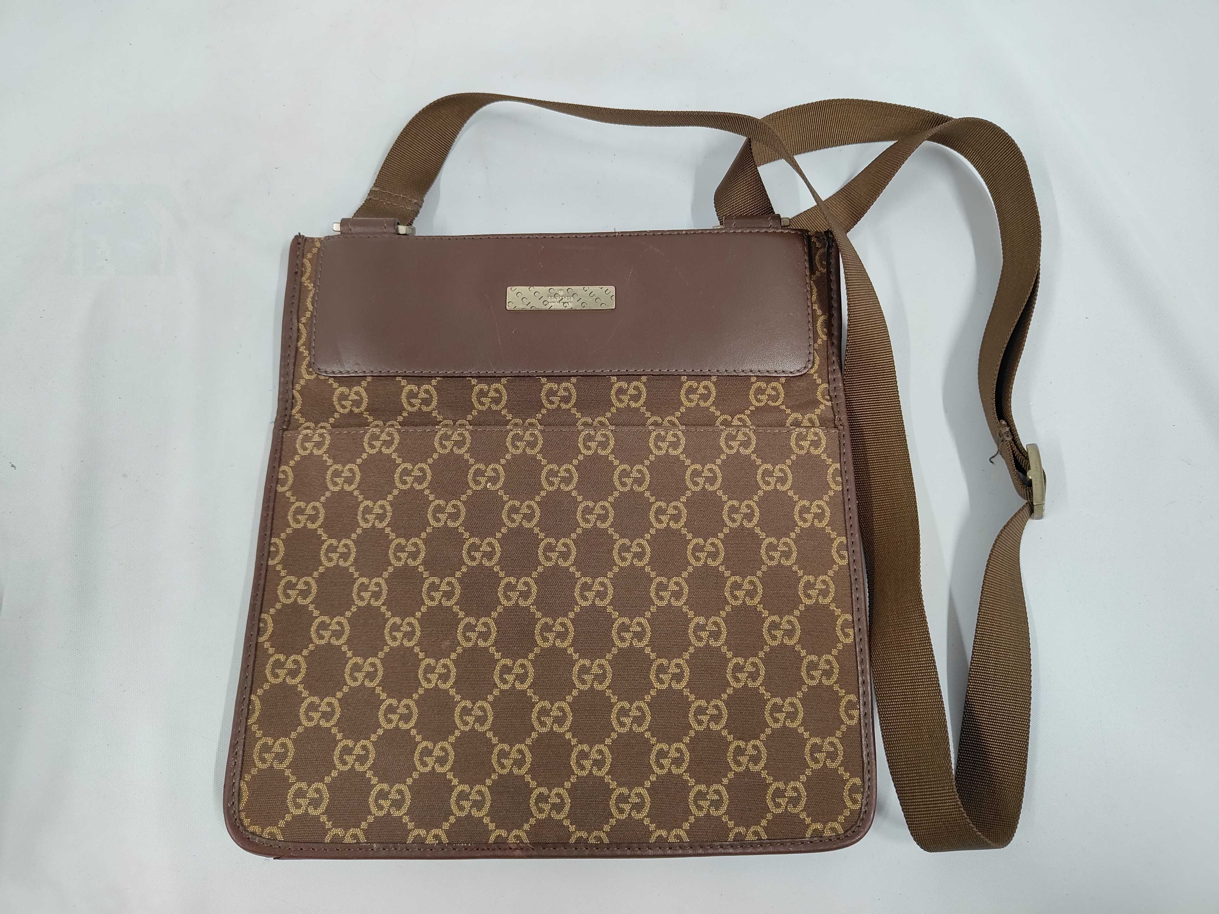 shoulder bag with logo plate, GG pattern, canvas and leather, 019 0348, brown.