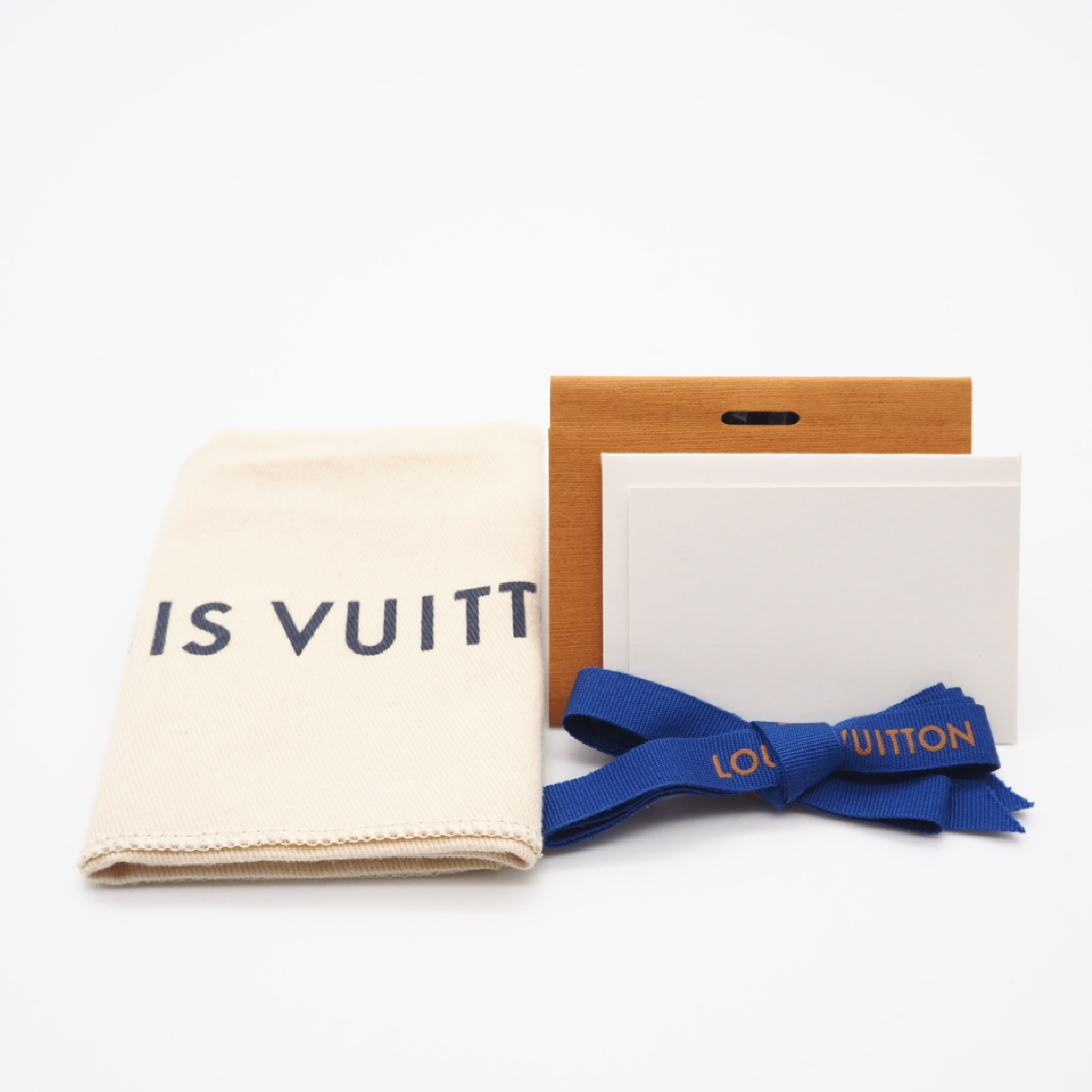 M81997 Monogram Li Trunk iPhone 14 Pro Noir (Black) with dust bag and box. Other accessories. — view 11