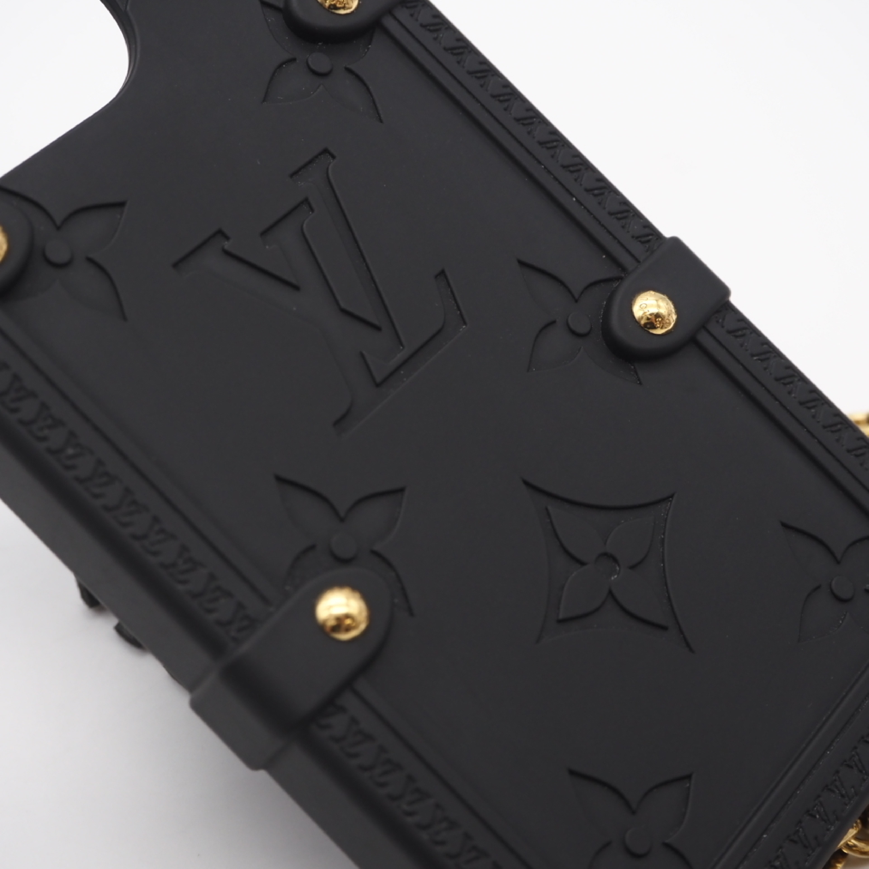M81997 Monogram Li Trunk iPhone 14 Pro Noir (Black) with dust bag and box. Other accessories. — view 4