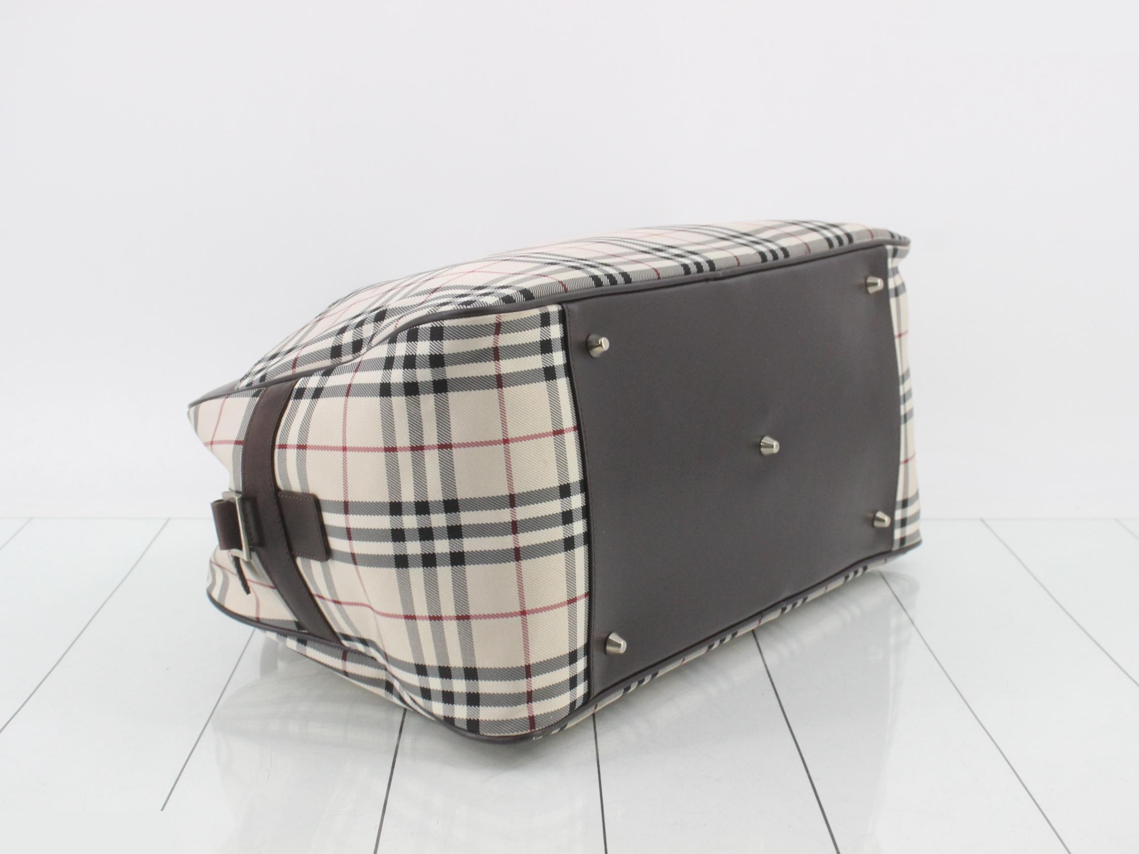 Other lines: Nova Check bags and Boston bags — view 5