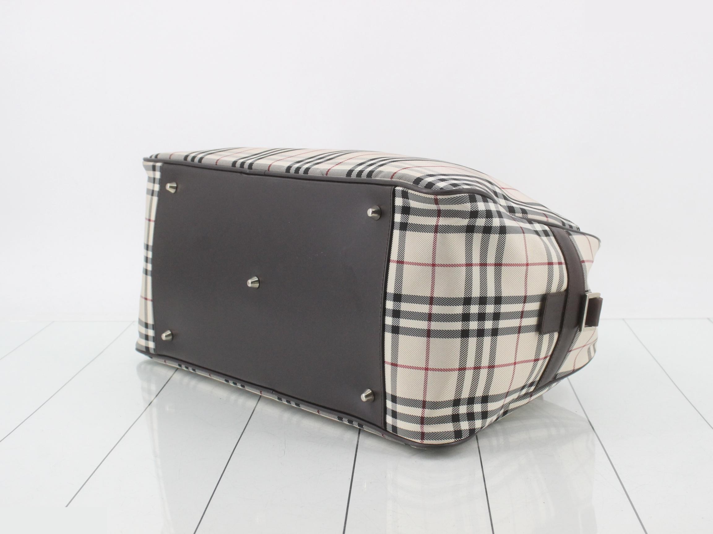Other lines: Nova Check bags and Boston bags — view 6