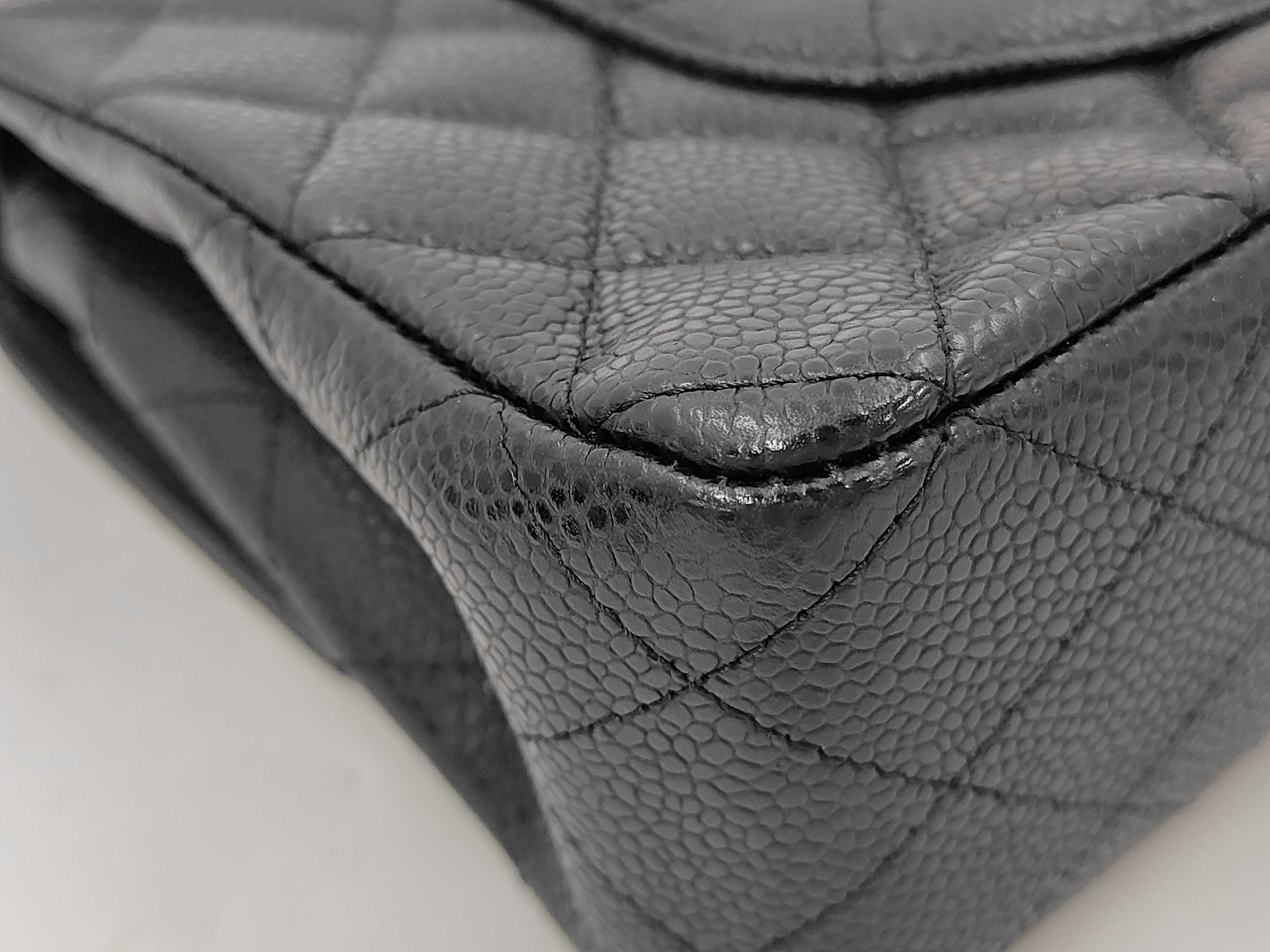 Caviar Matelassé Double 14226406 Seal Shoulder Bag — view 3