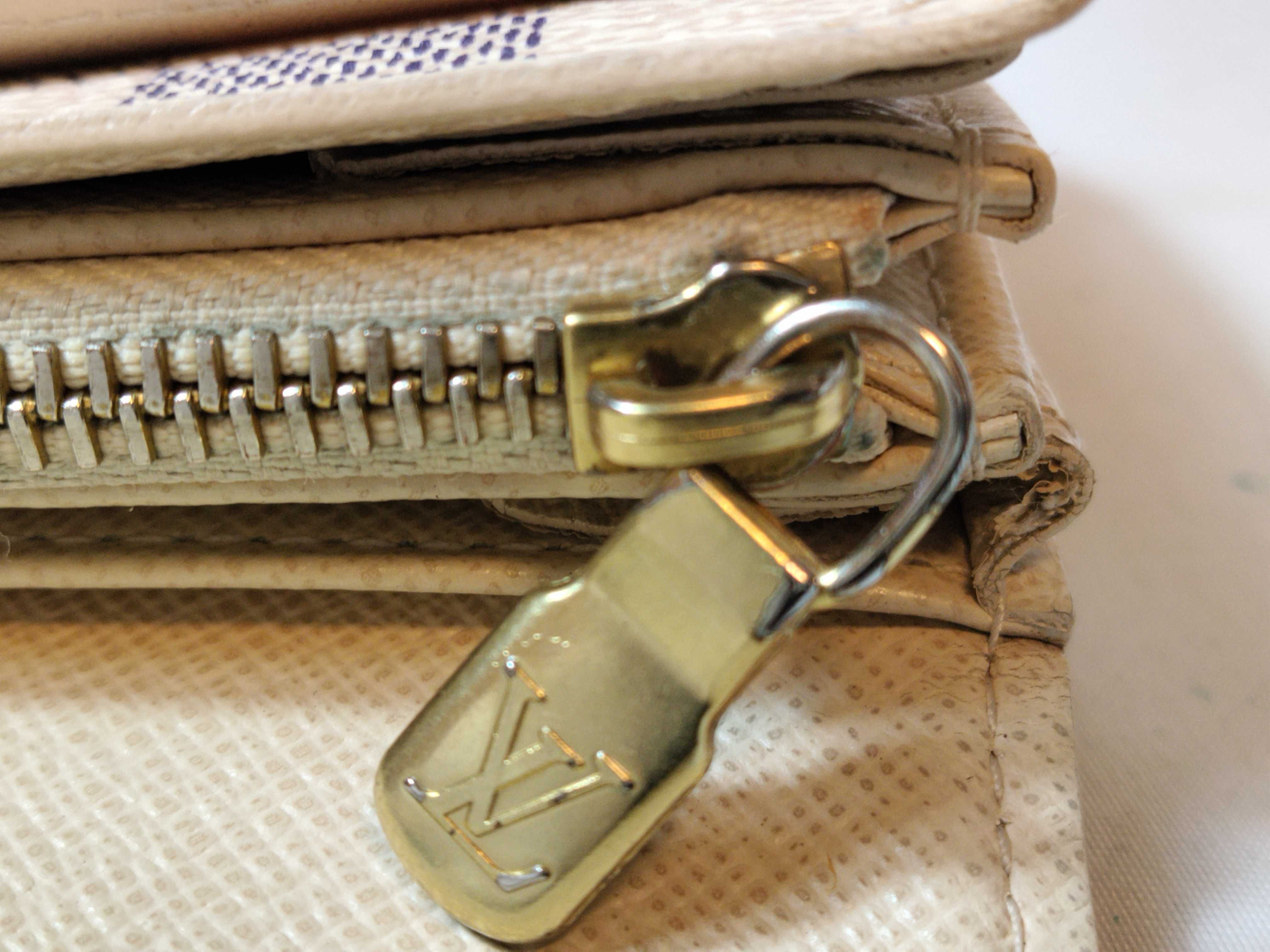 Damier Azur Portefeuille Sarah Wallet — view 8