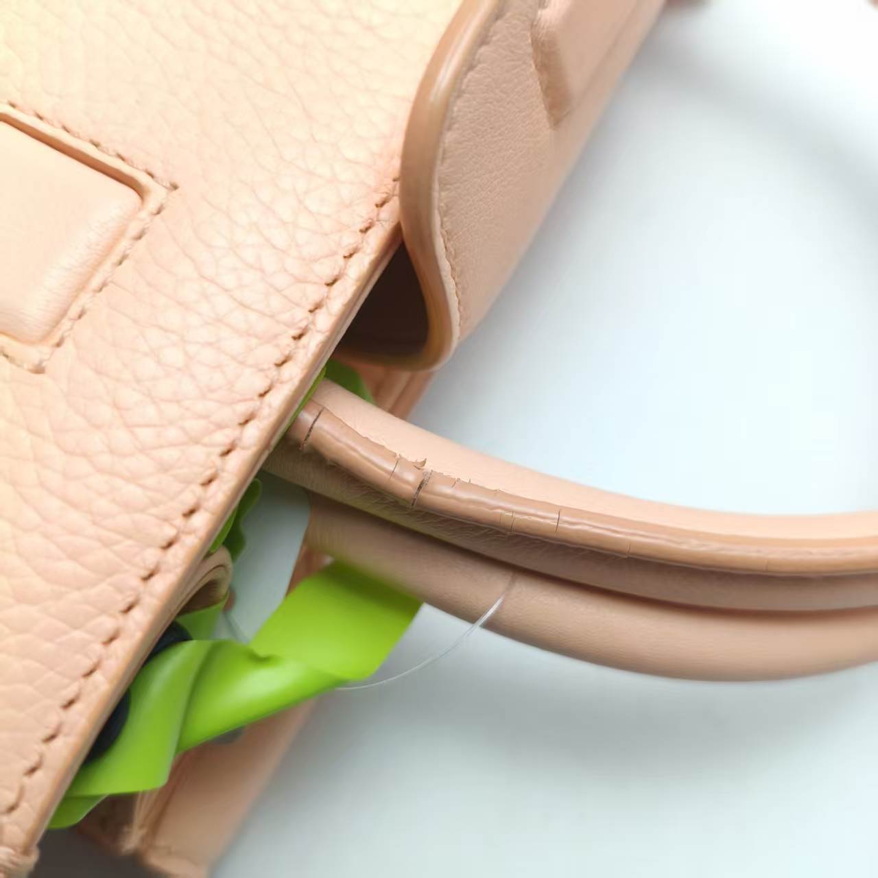 【*Shipped from: China*】Dior DiorEver Leather Shoulder Bag — view 11