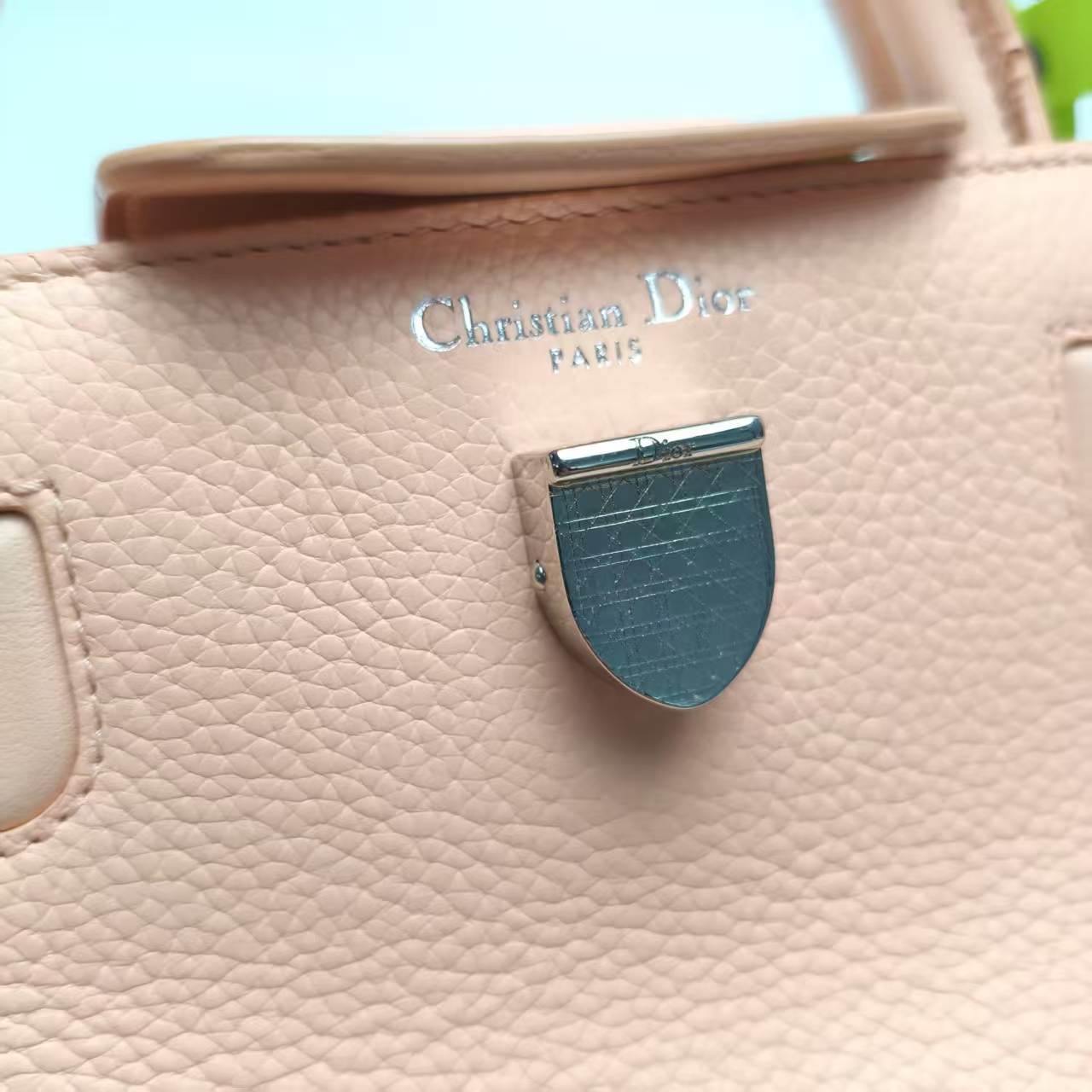 【*Shipped from: China*】Dior DiorEver Leather Shoulder Bag — view 10