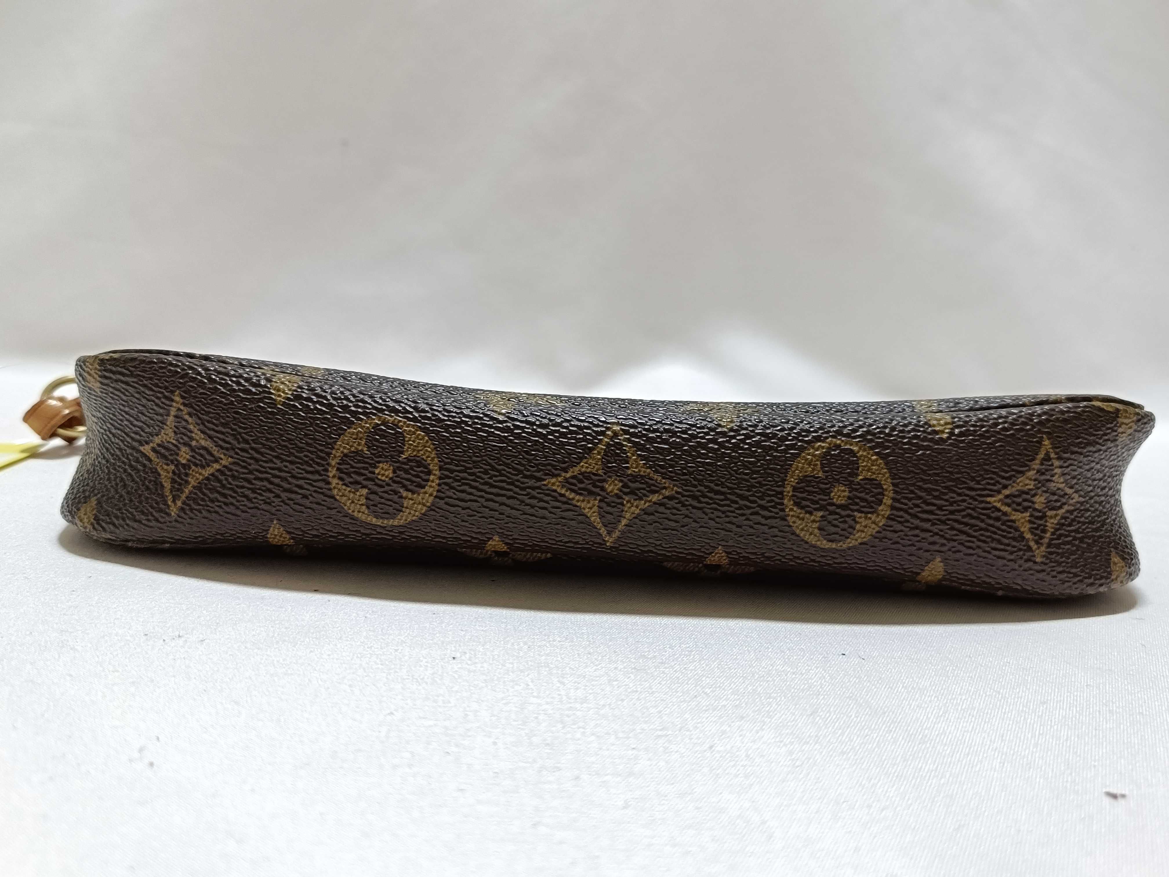 Monogram M40712 Pochette Accessoires Handbag — view 7