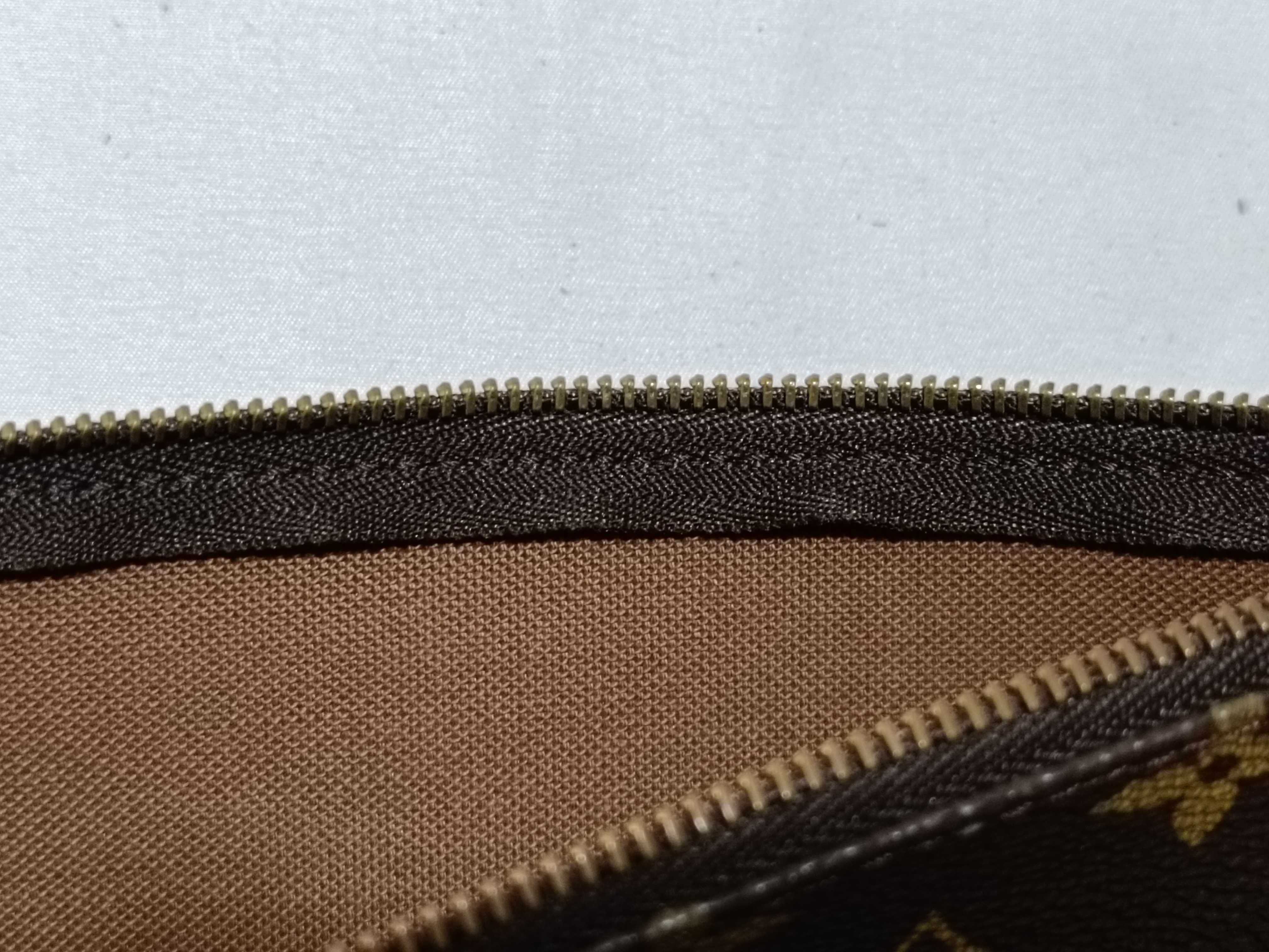 Monogram M40712 Pochette Accessoires Handbag — view 9
