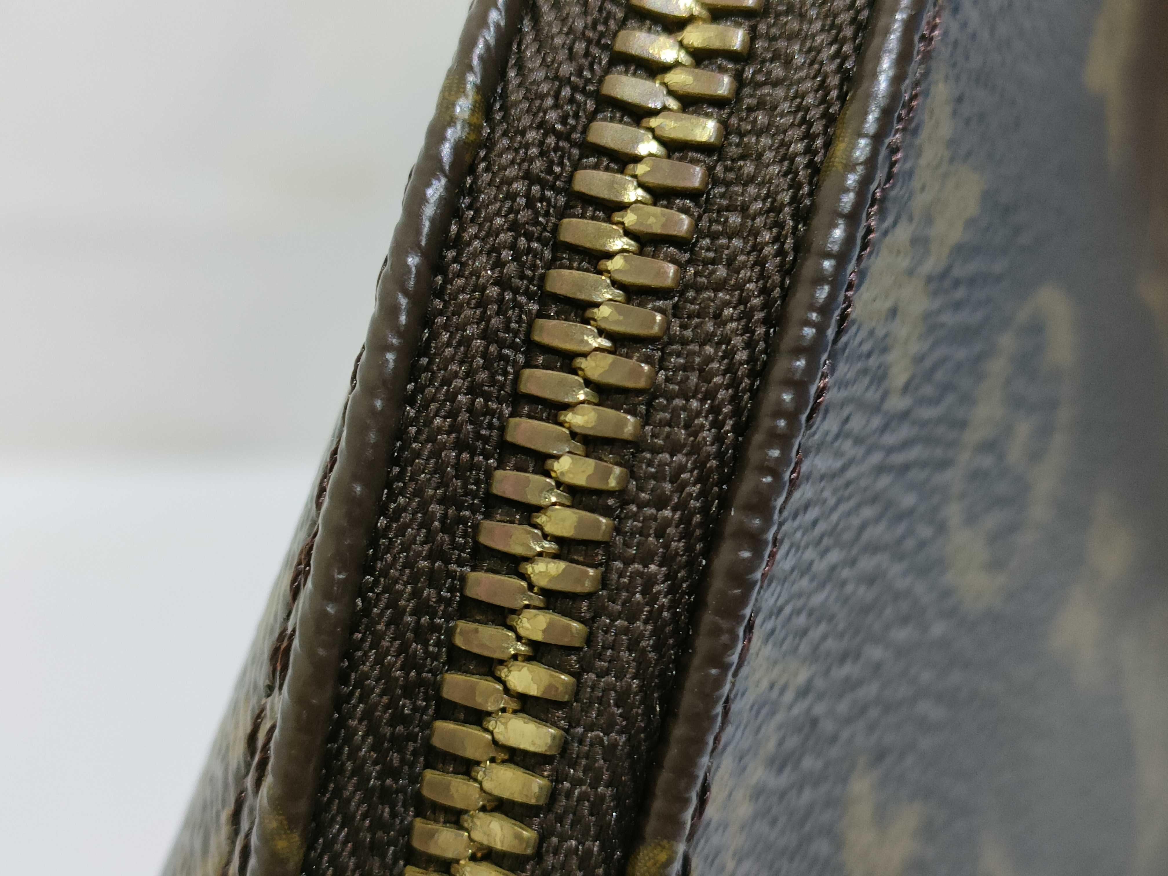 Monogram Alma MM M40878 VI0918 Brown Handbag with Strap — view 8