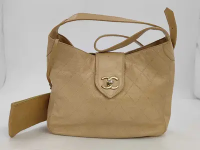 Matelassé Beige Shoulder Bag (Serial Number 0)