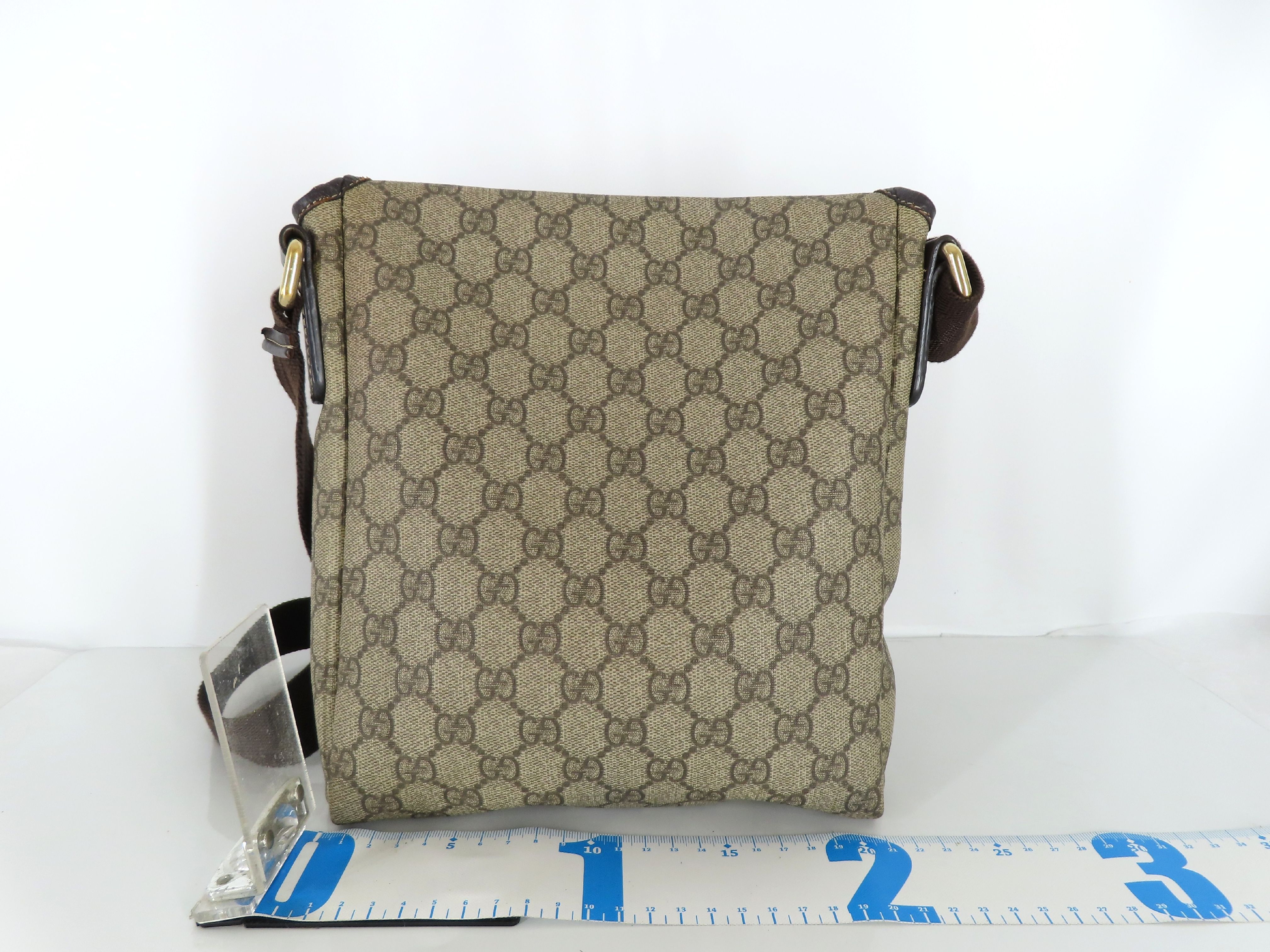 GG Supreme Shoulder Bag — view 2