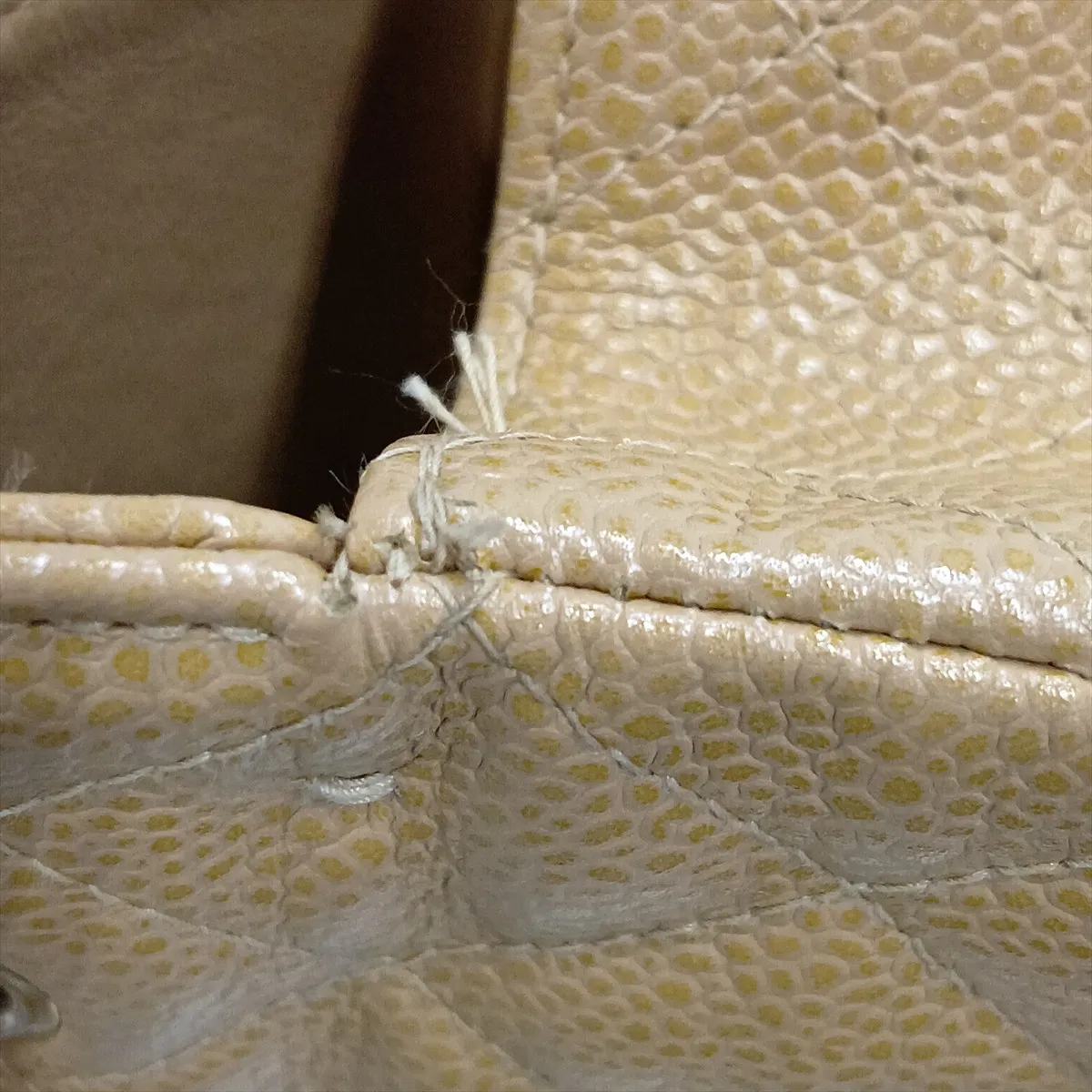 [Individually packaged] Chanel Matelassé 25 Caviar Skin Double Flap Double Chain Bag Beige Gold Hardware 8666507 Series 8 — view 15