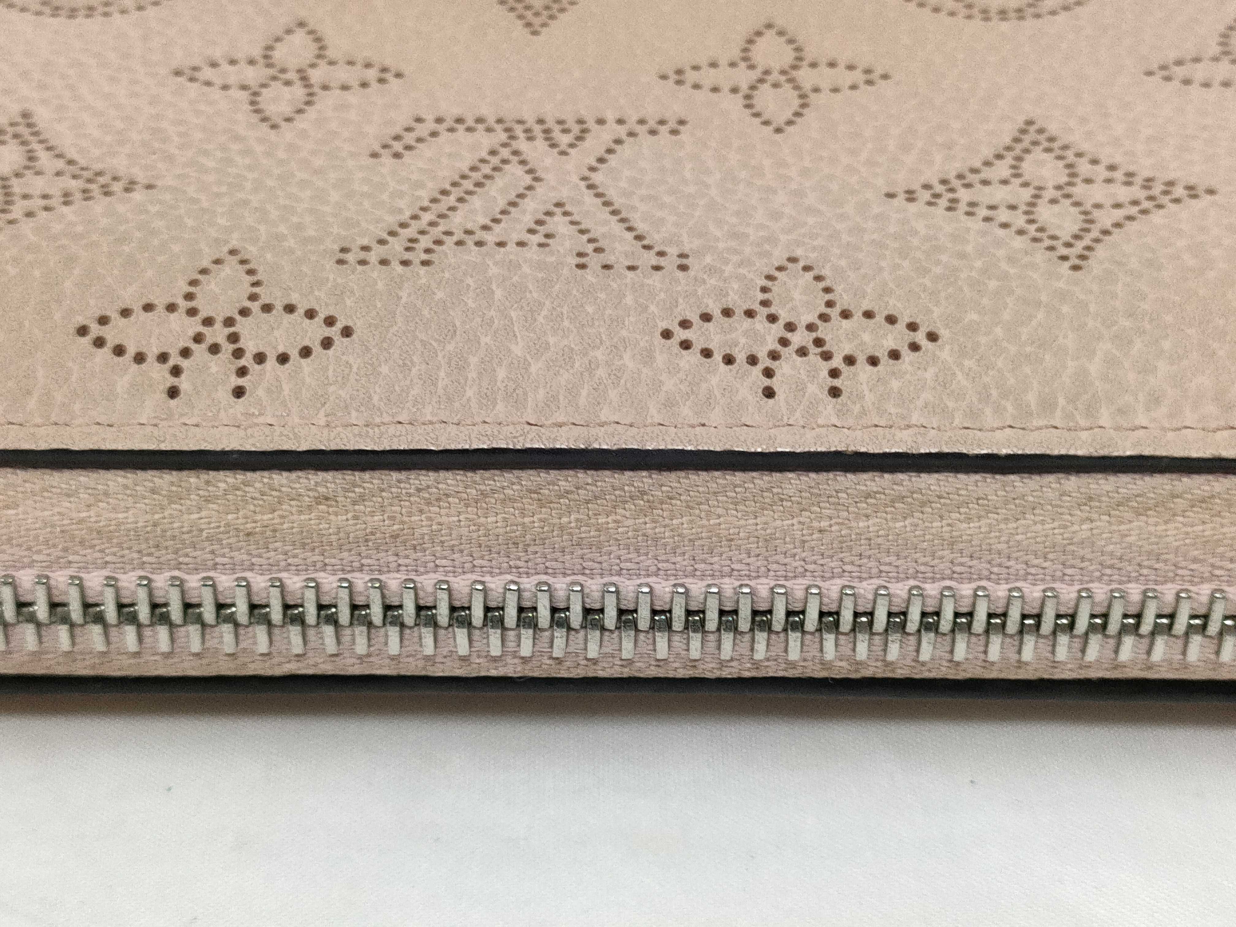 Mahina Zippy Wallet Magnolia M61868 TN0271 (RFID detected) — view 6