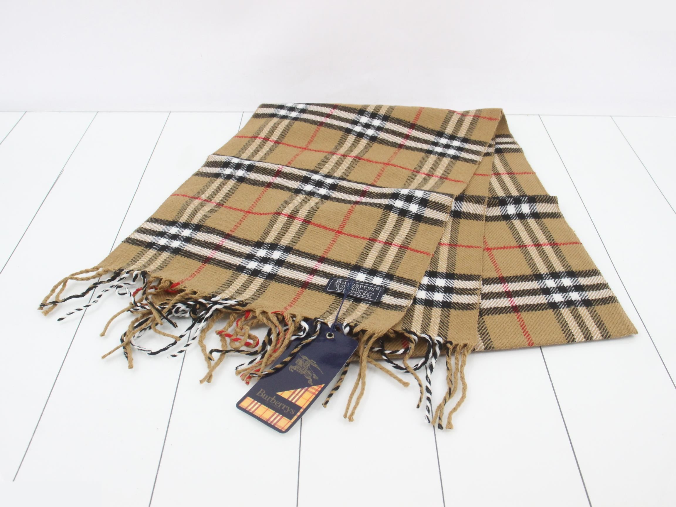 Unused, with dust bag included. Burberry Nova Check scarf, beige. — view 2