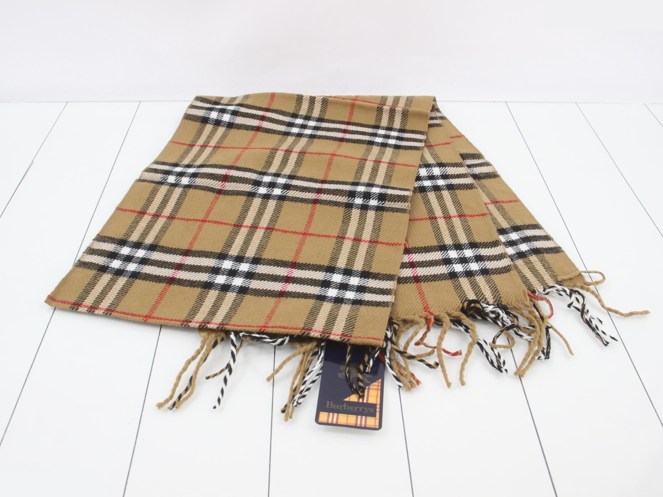 Unused, with dust bag included. Burberry Nova Check scarf, beige. — view 3