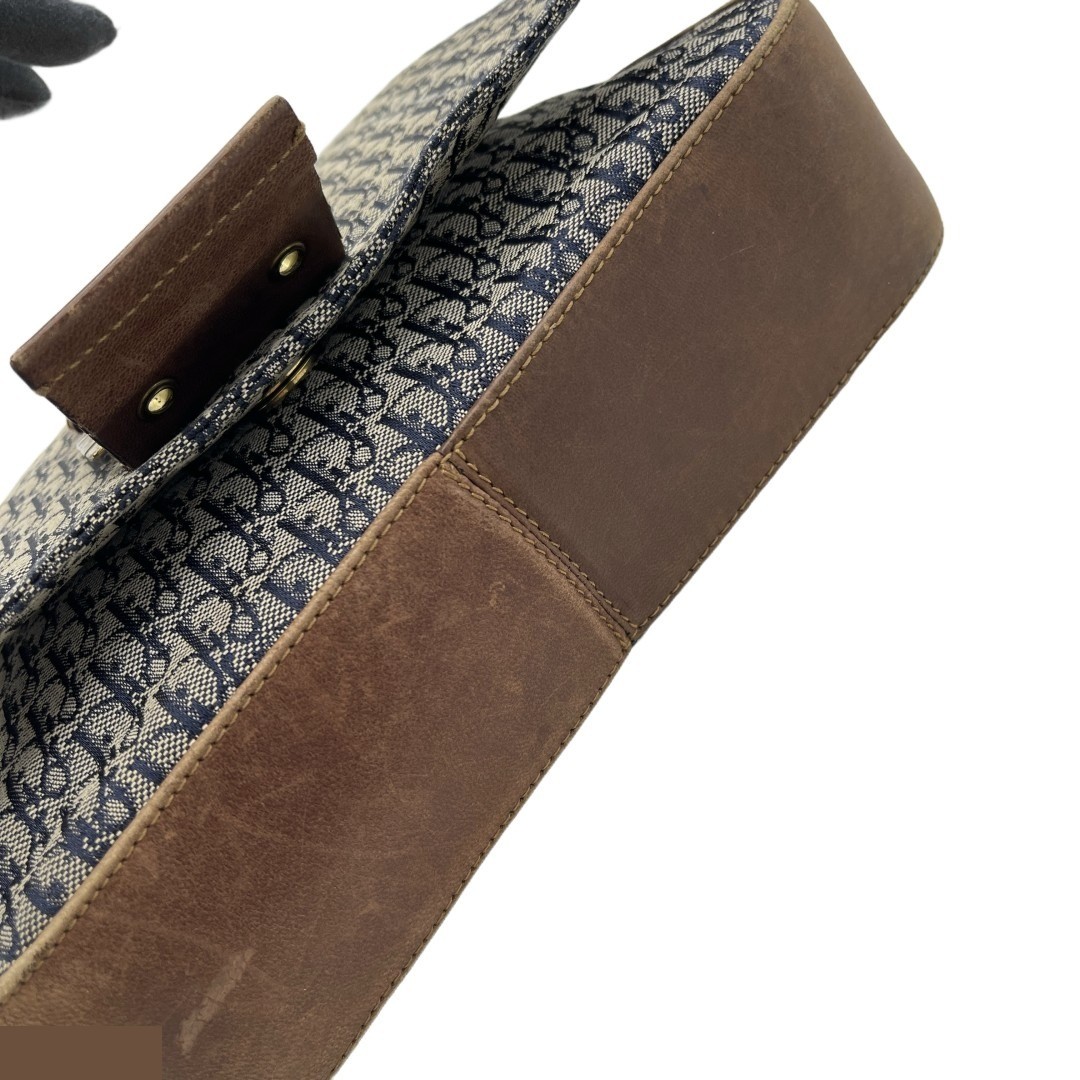 Trotter (bag) - Shoulder bag — view 5