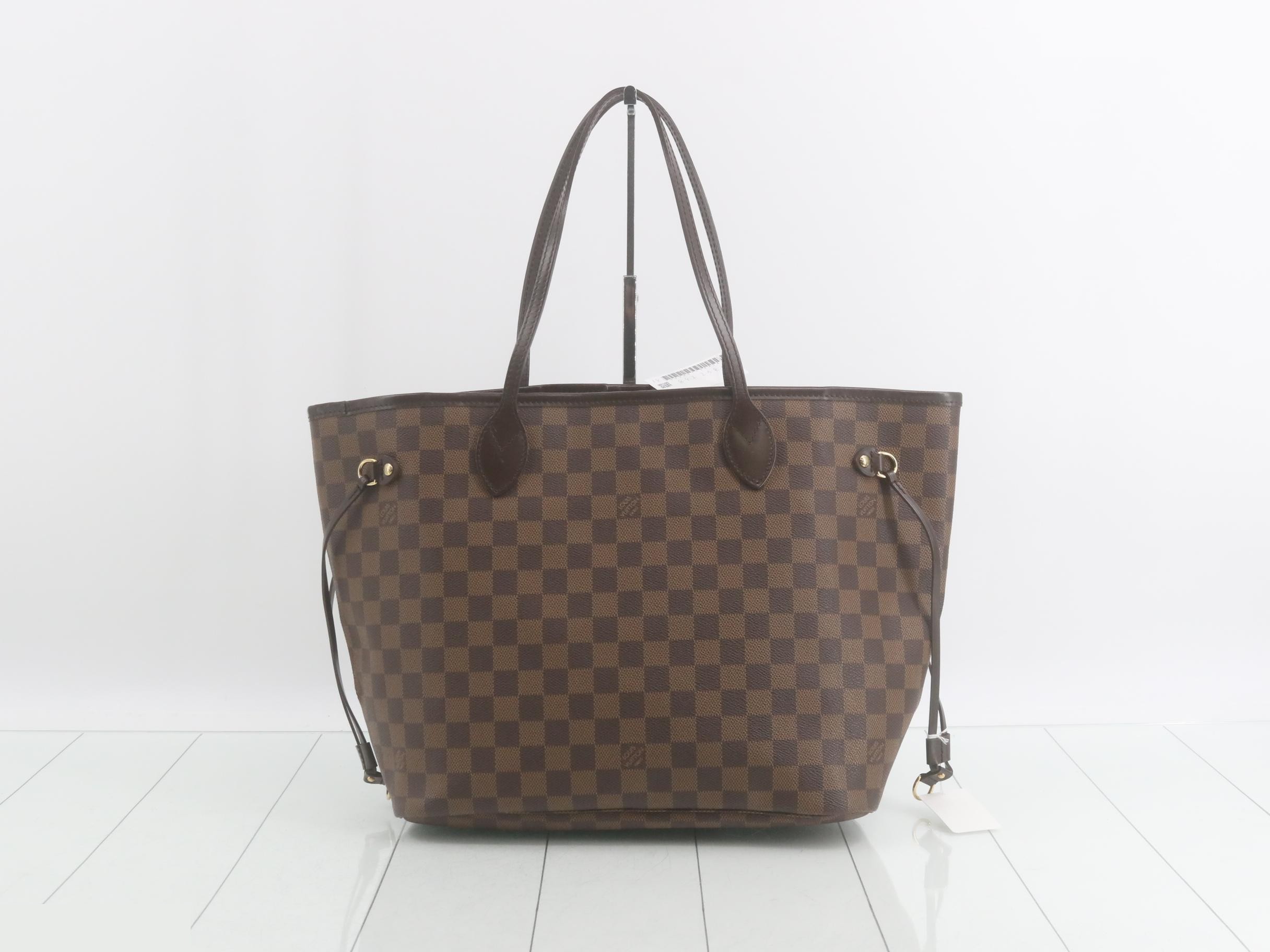 Damier Neverfull MM Tote Bag — view 2