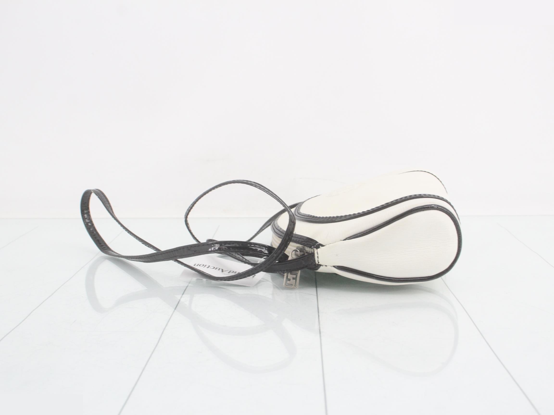 shoulder bag — view 4