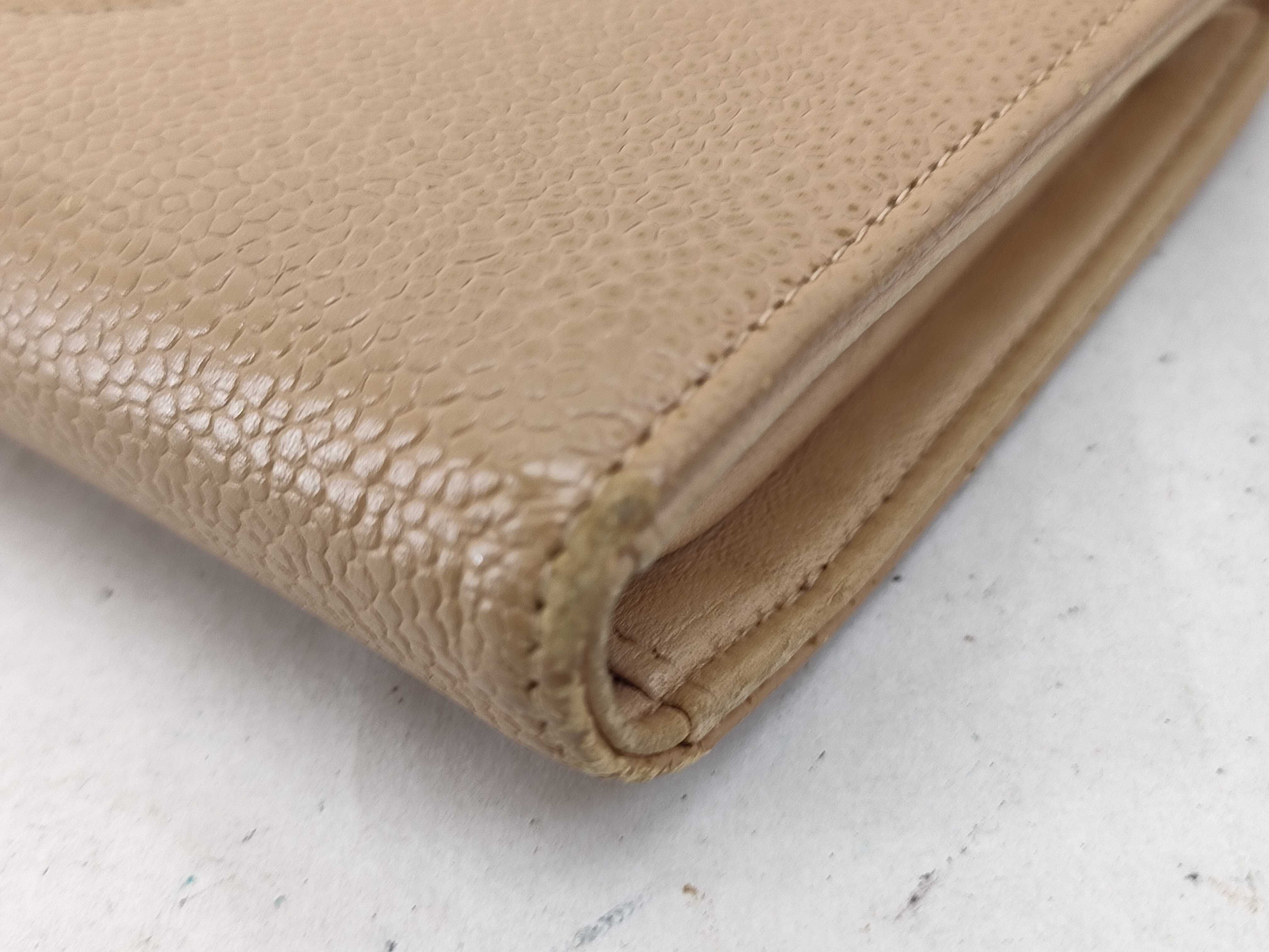 Caviar Skin Clasp Folding Wallet (Series 8) — view 4