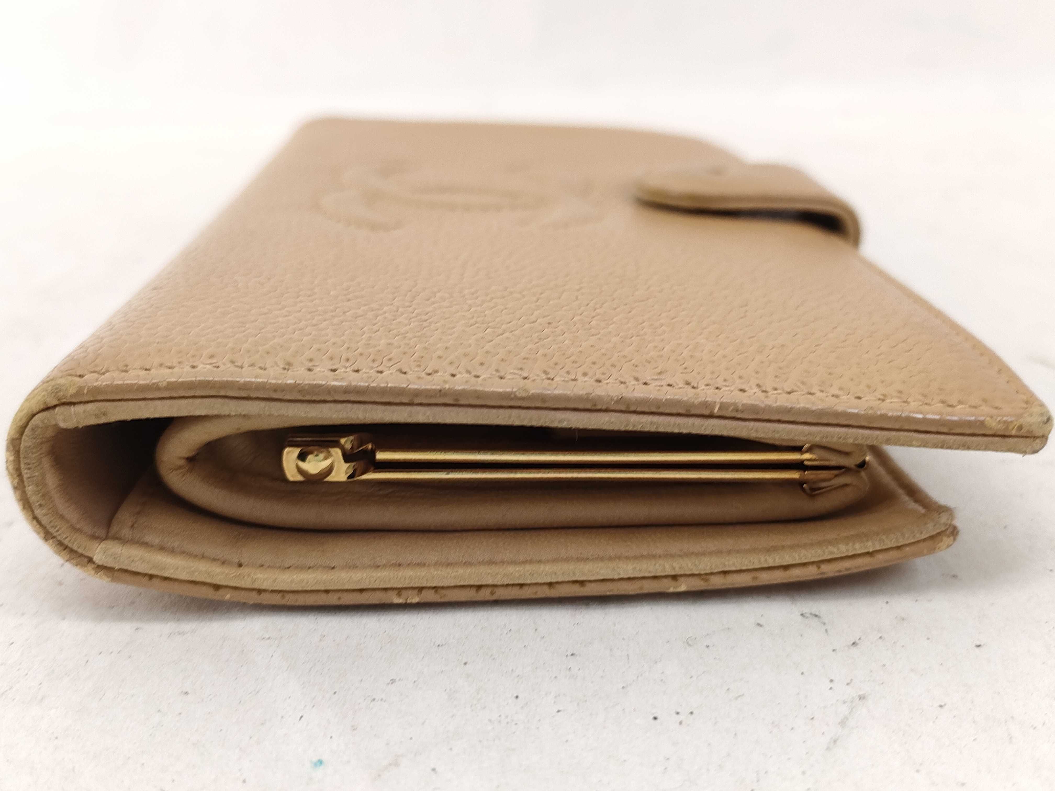 Caviar Skin Clasp Folding Wallet (Series 8) — view 5