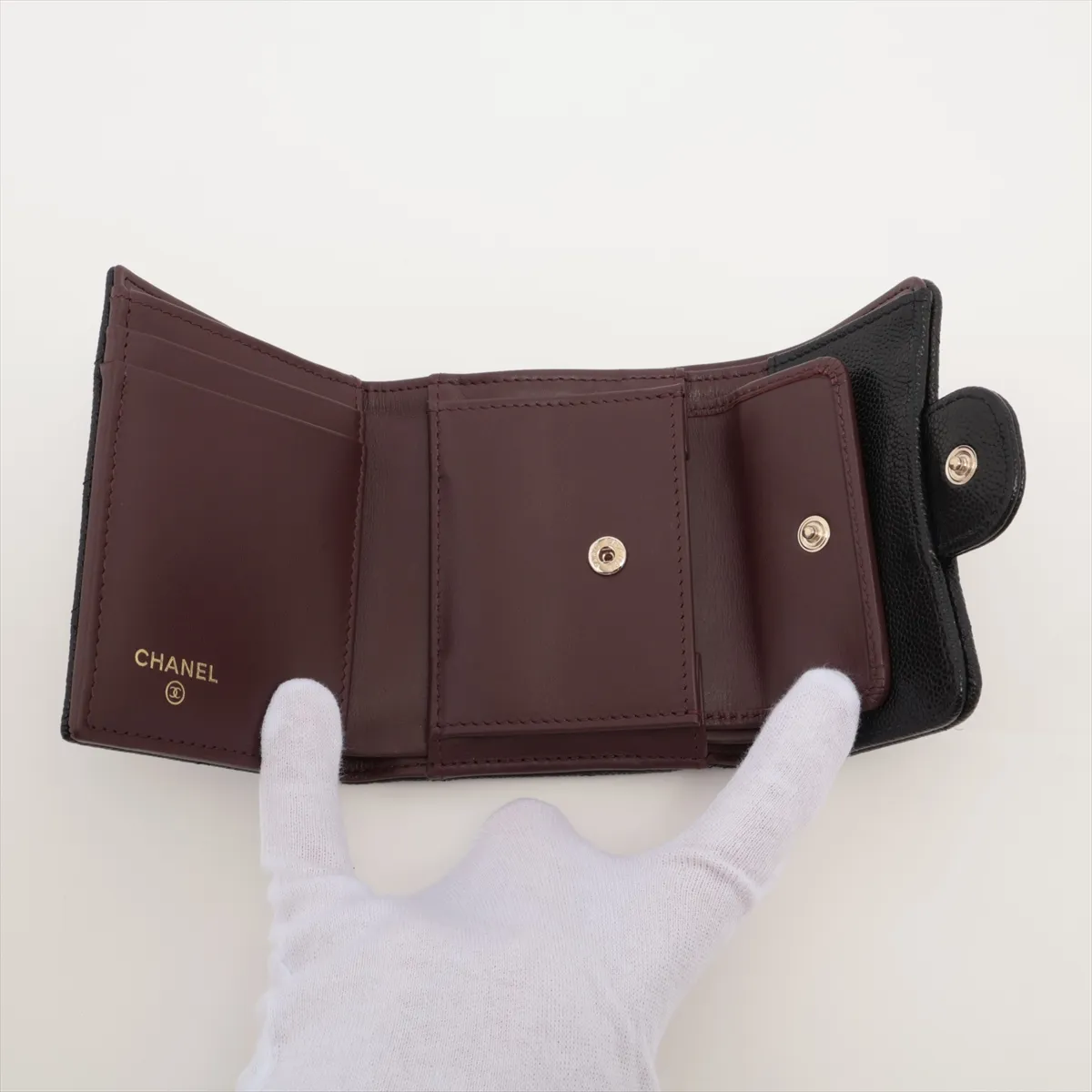Matelassé Caviar Skin Compact Wallet, Black with Gold Hardware, GECUX4N6 — view 5
