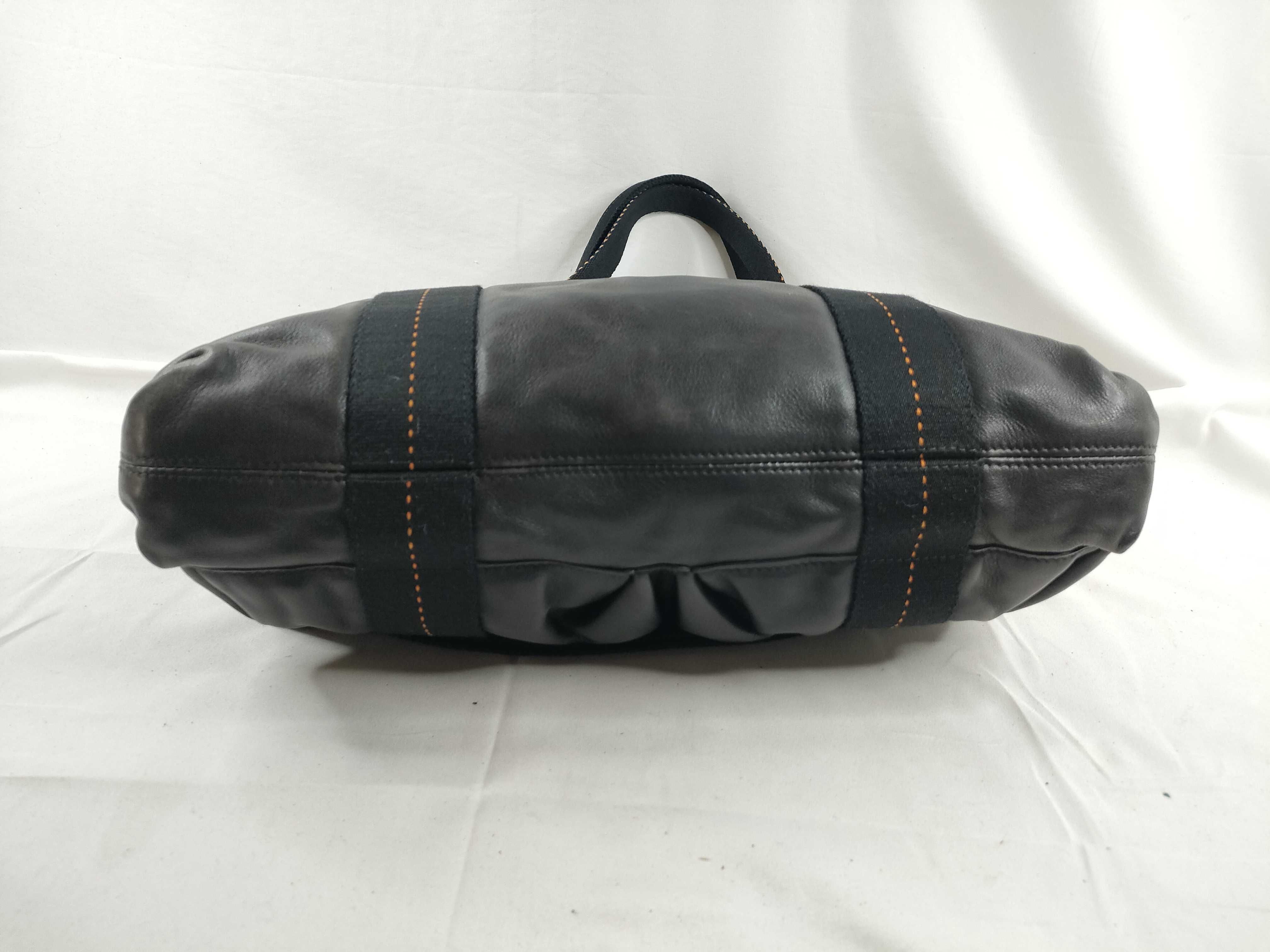 Caravan Horizontal / Black / Leather / 2-Way Tote Bag — view 4