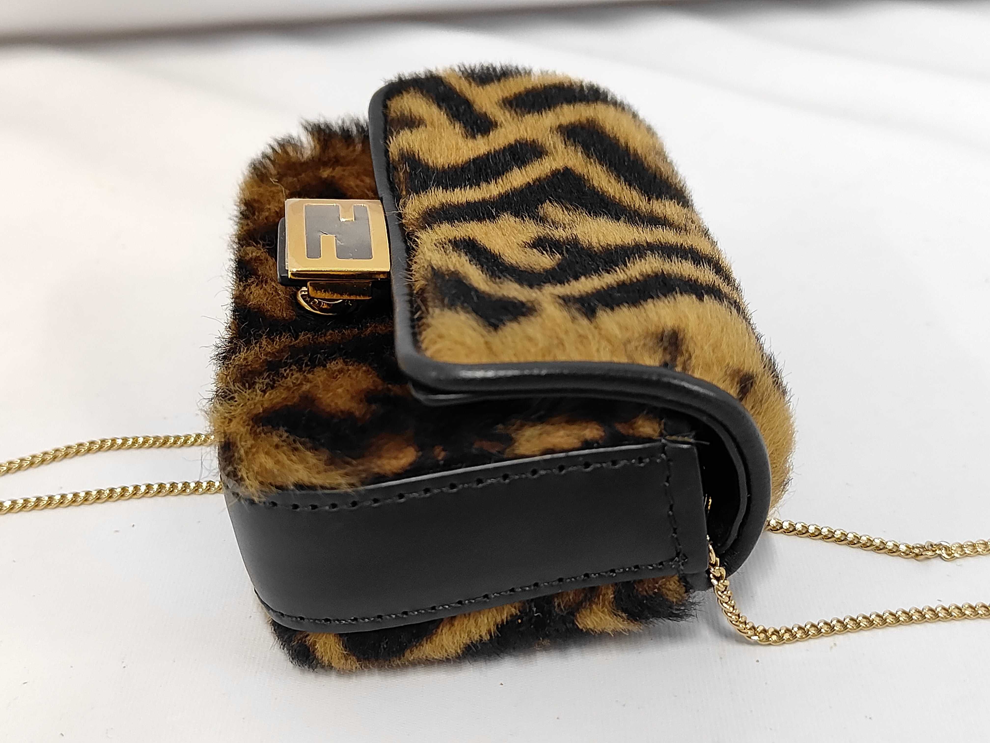 Mamma Boa Zucca Chain Shoulder Bag — view 10